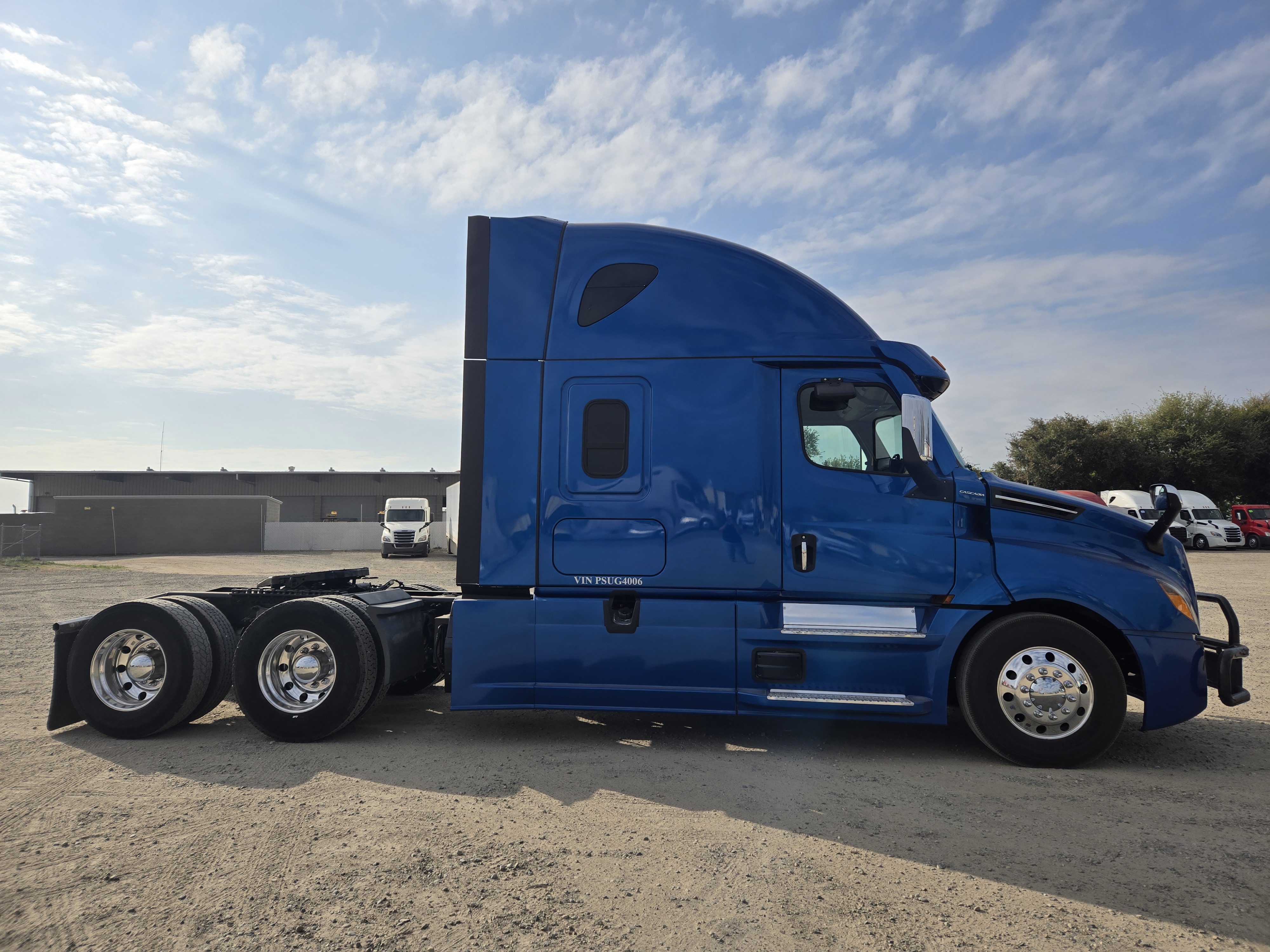 2023 FREIGHTLINER CASCADIA 126SLP - image 7