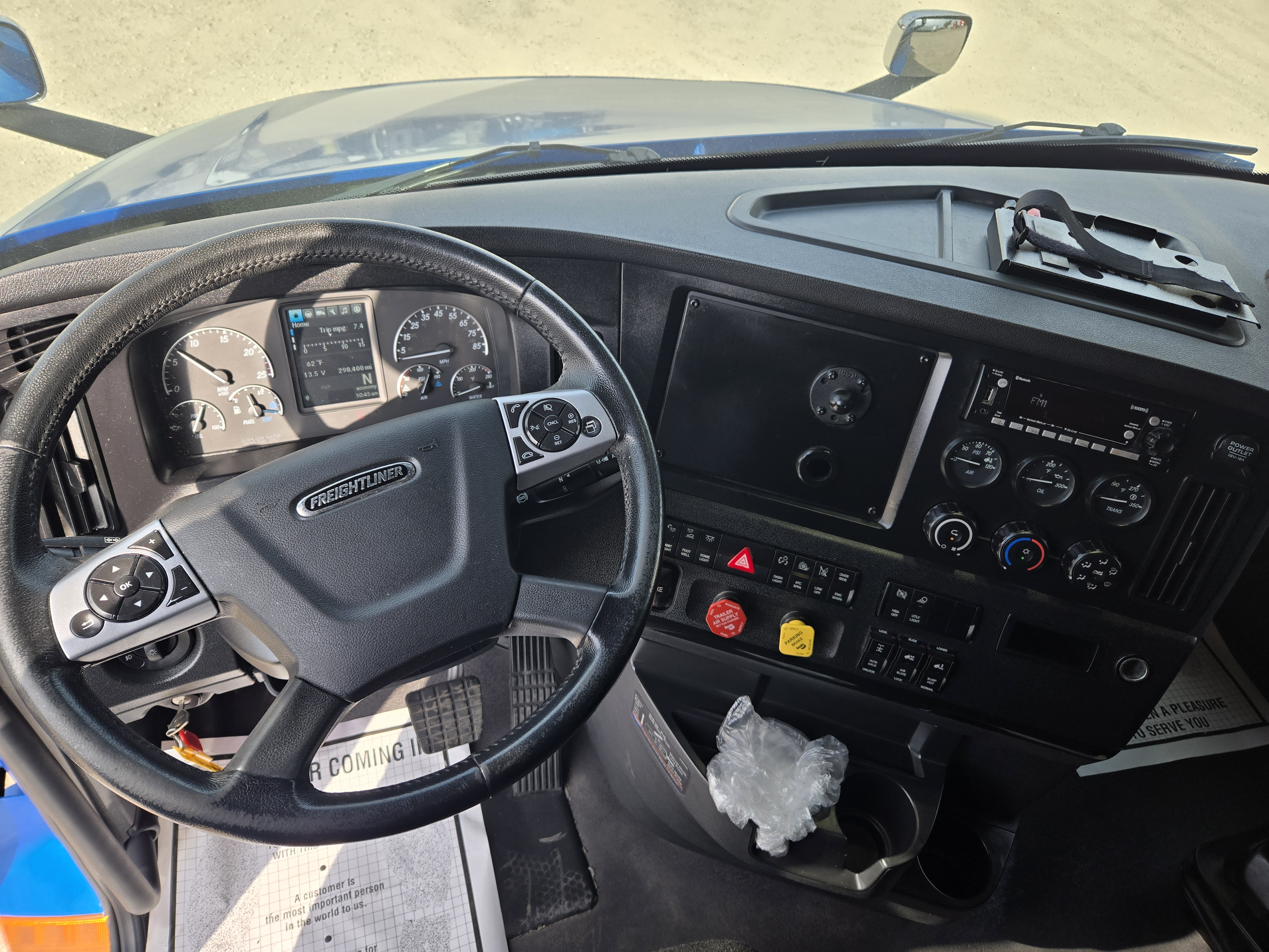 2023 FREIGHTLINER CASCADIA 126SLP - image 19