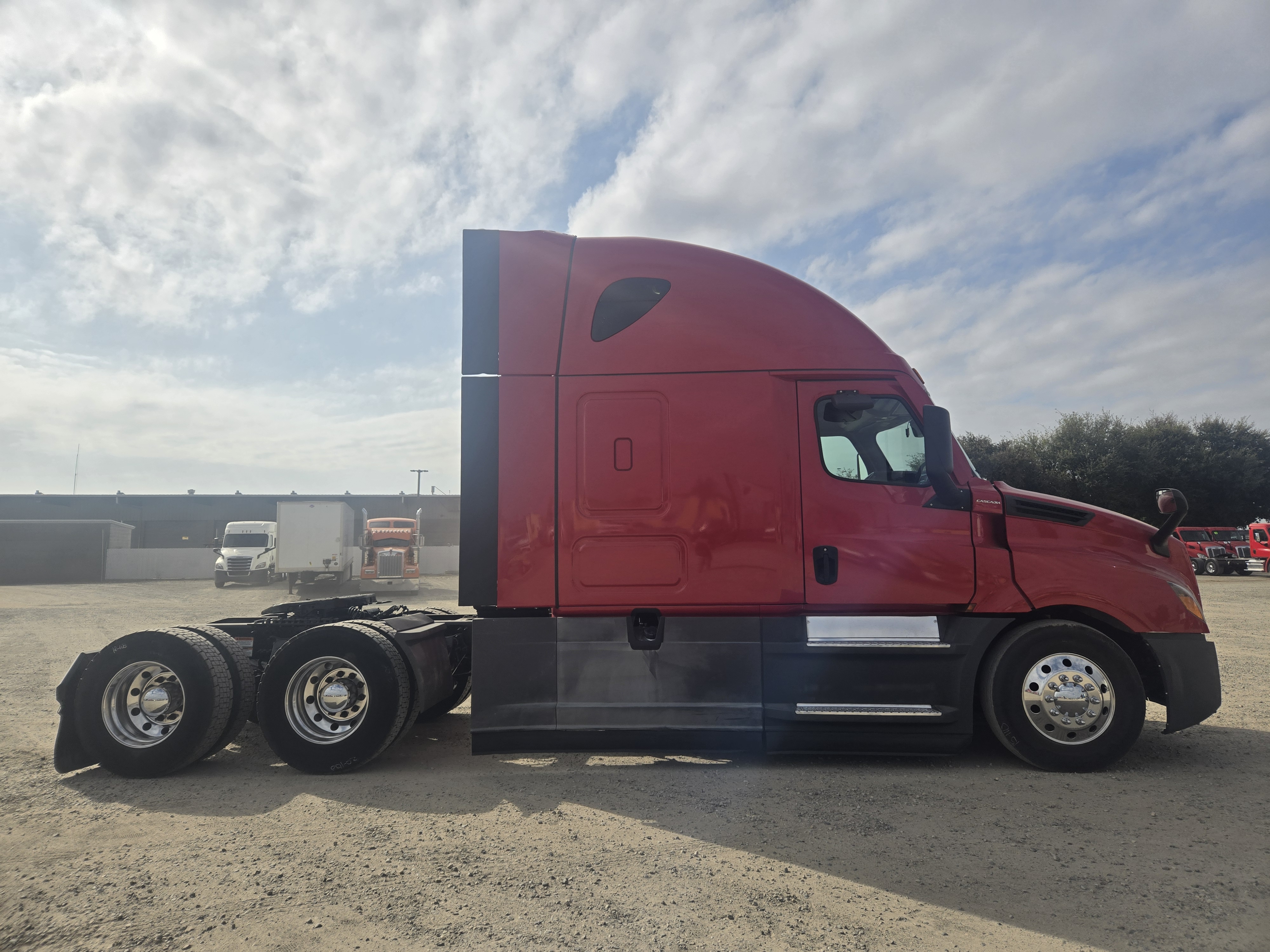 2021 FREIGHTLINER CASCADIA 126SLP - image 7