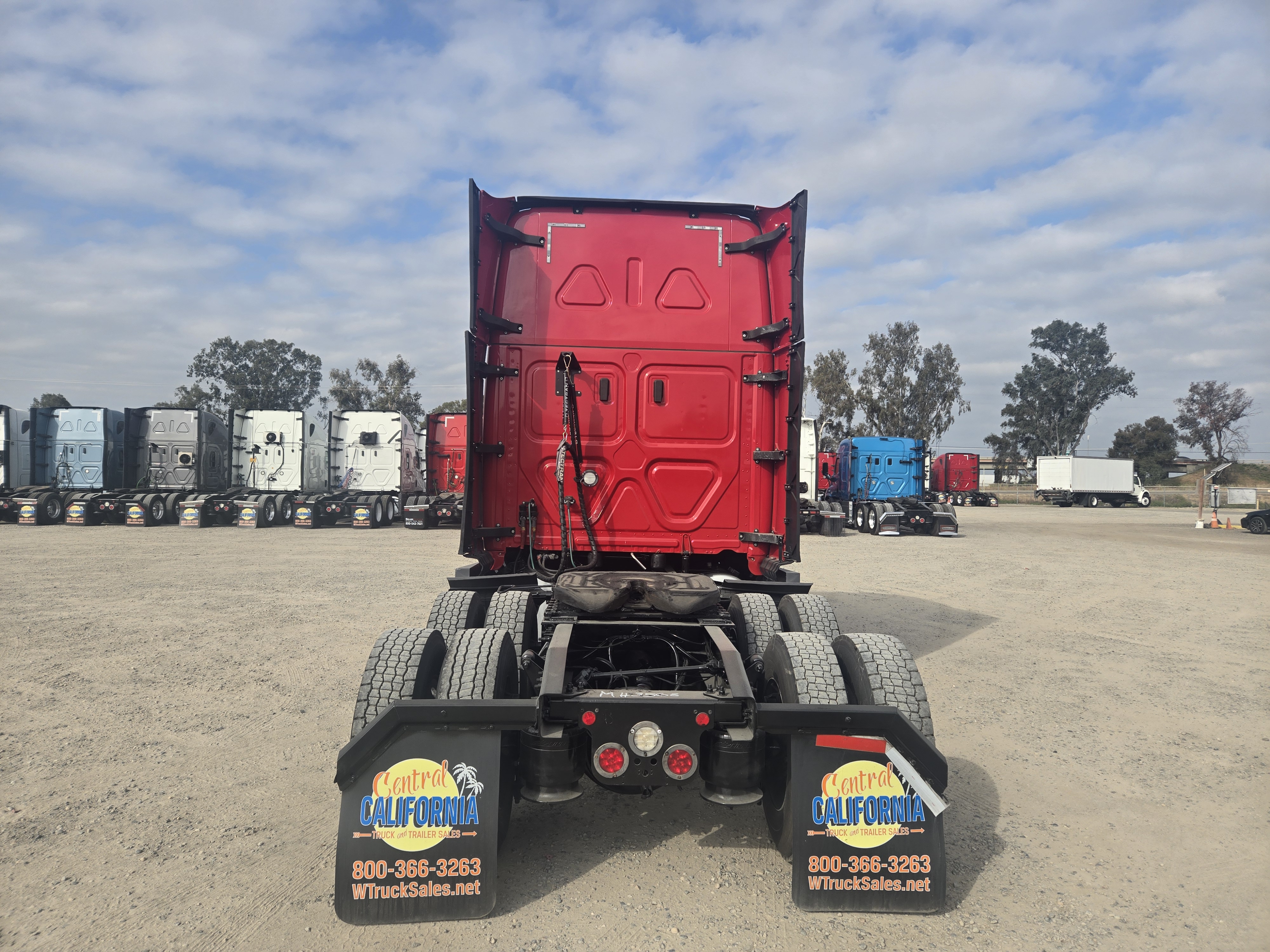 2021 FREIGHTLINER CASCADIA 126SLP - image 5