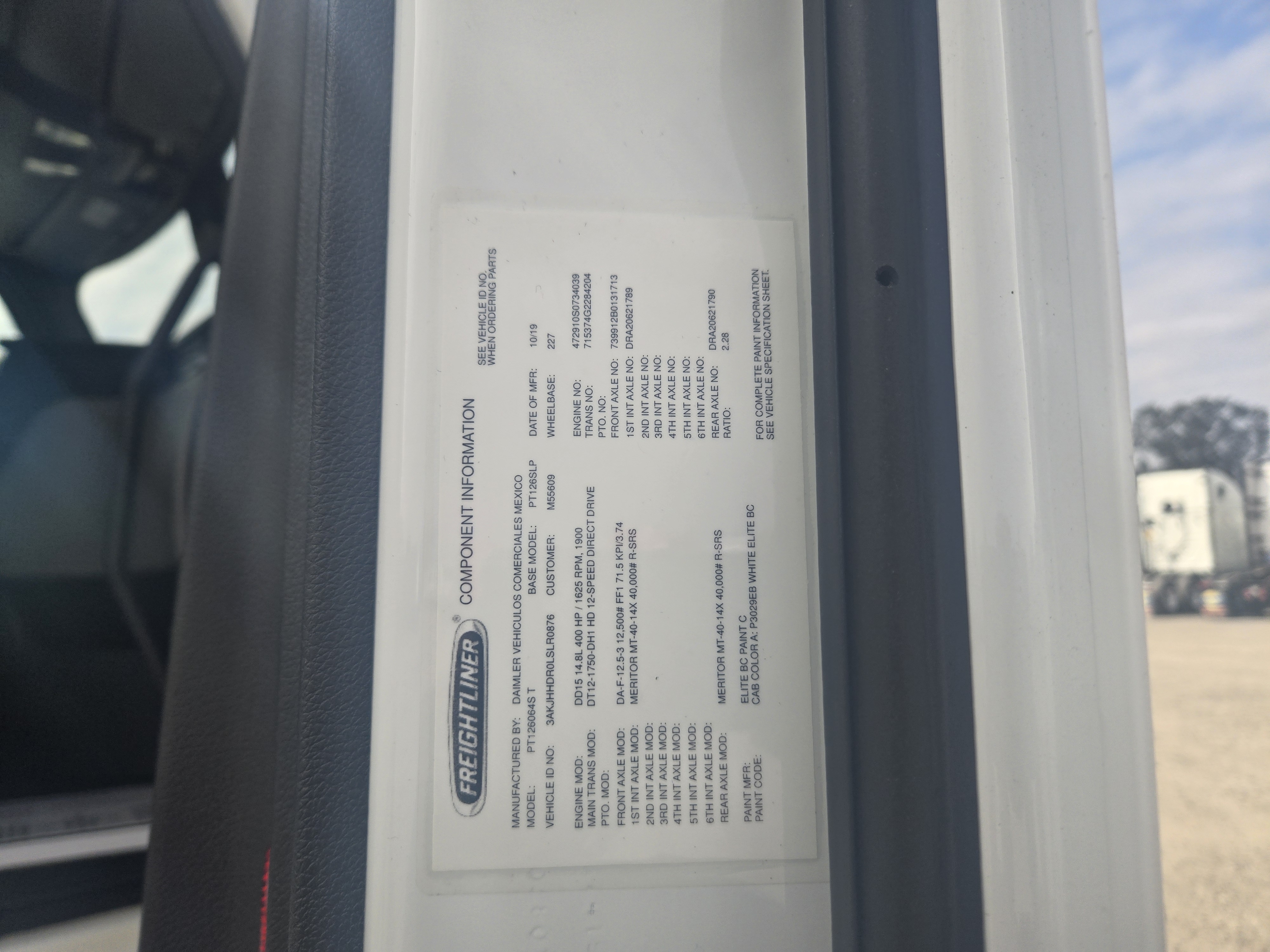 2020 FREIGHTLINER CASCADIA 126SLP - image 22