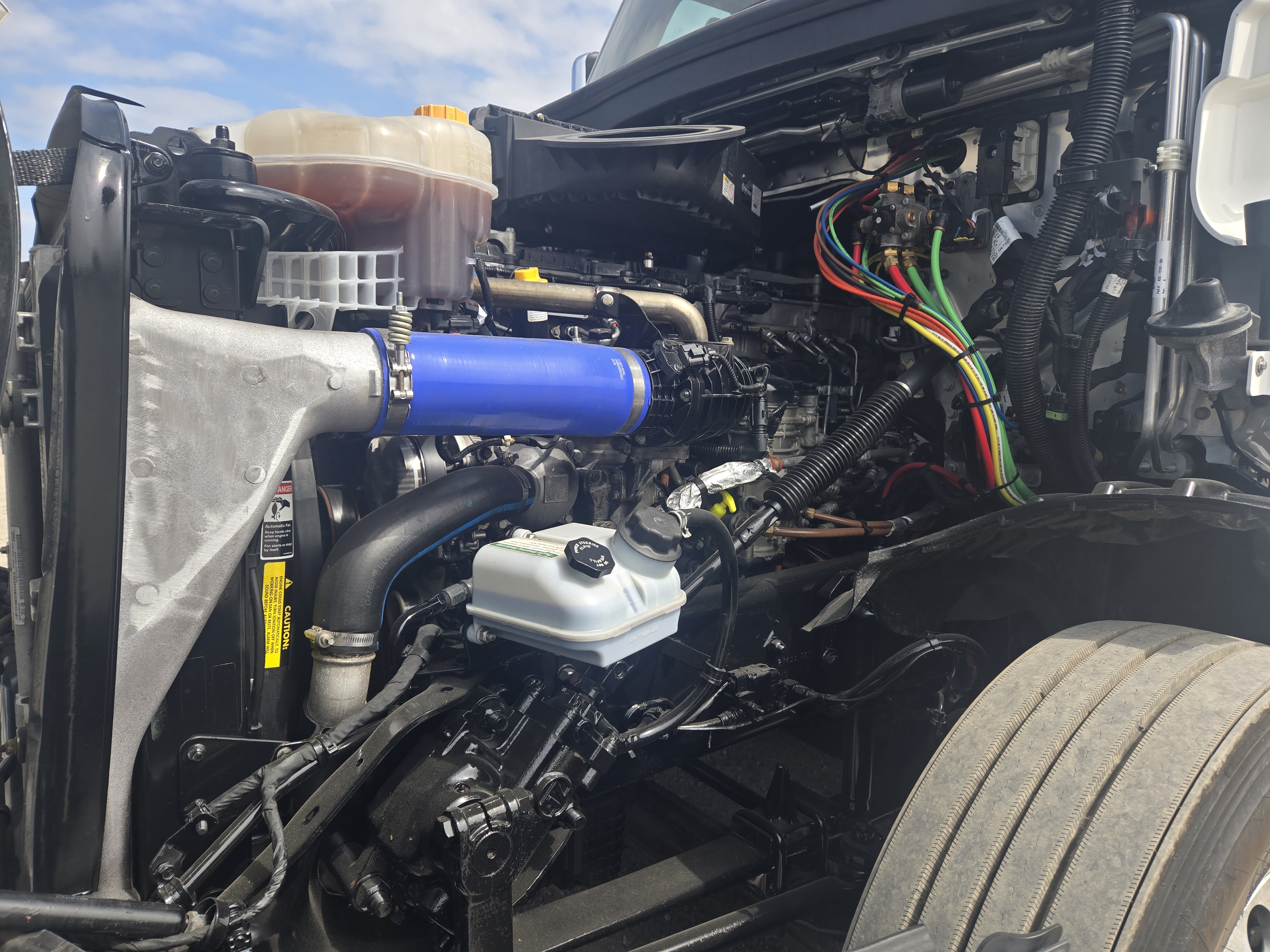 2022 FREIGHTLINER CASCADIA 126SLP - image 9