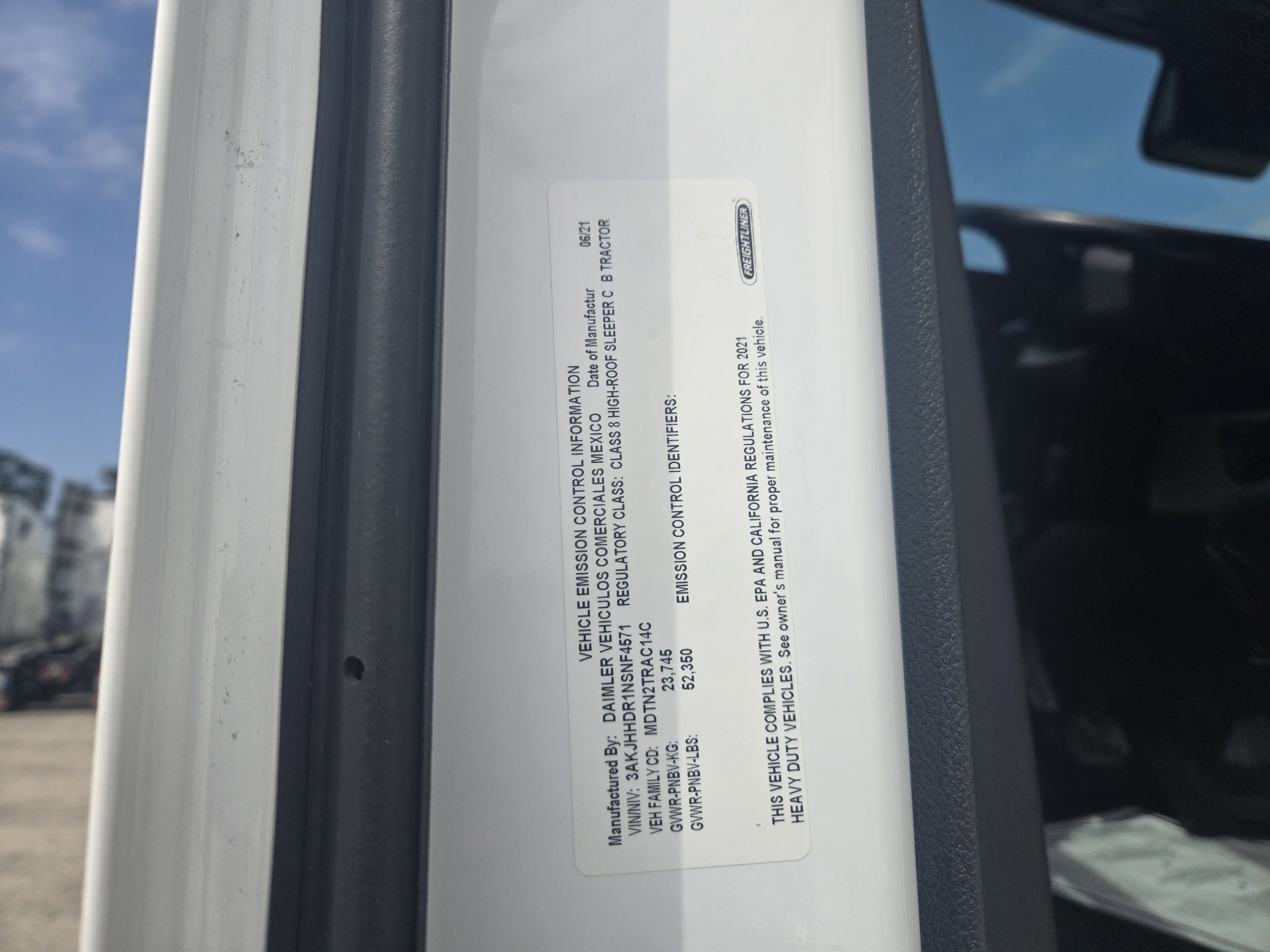 2022 FREIGHTLINER CASCADIA 126SLP - image 20