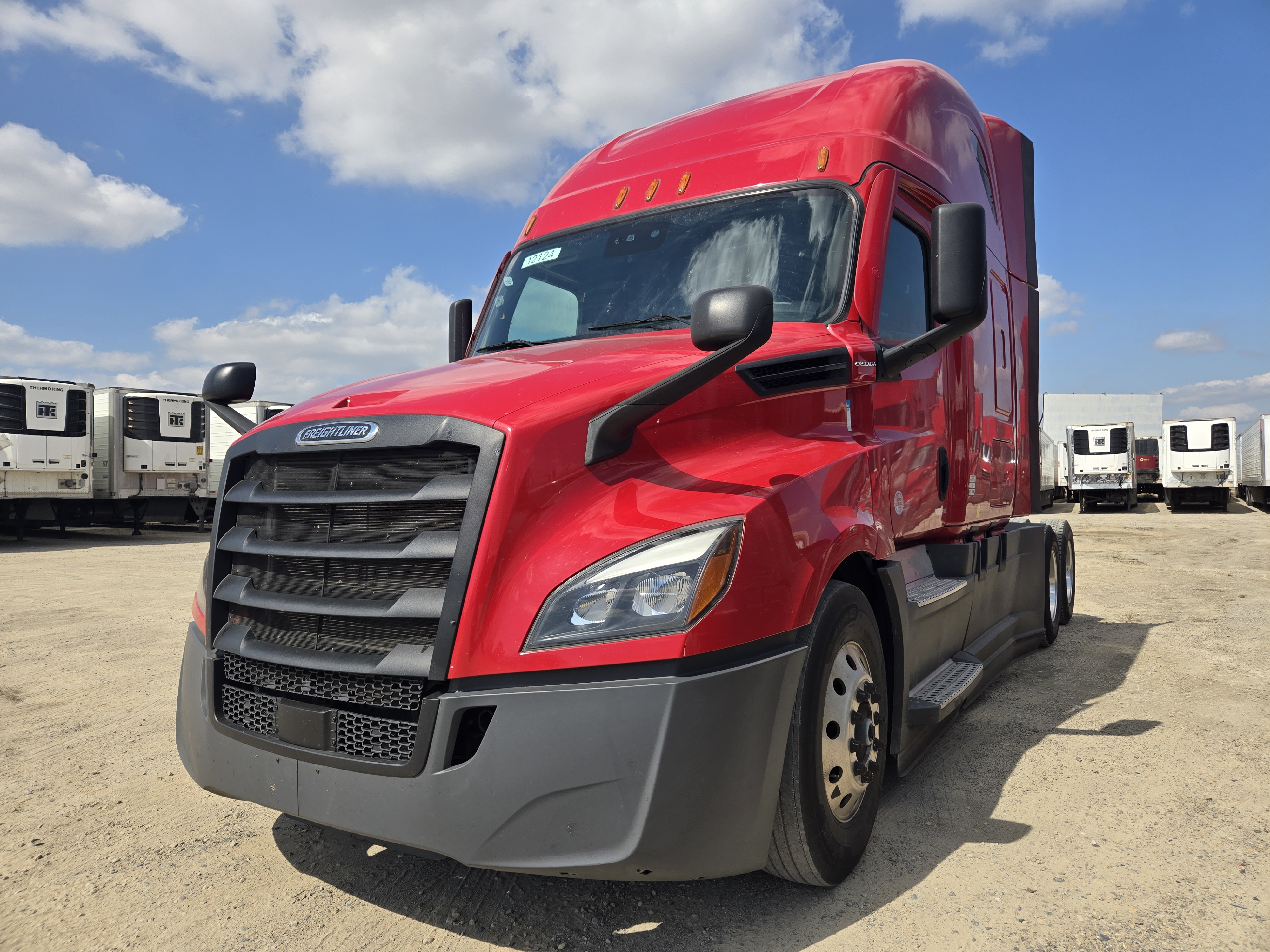 2021 FREIGHTLINER CASCADIA 126SLP - image 1