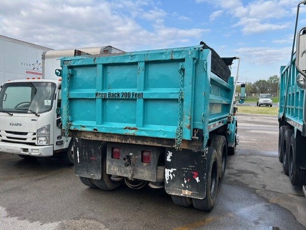 FREIGHTLINER FL70 1998