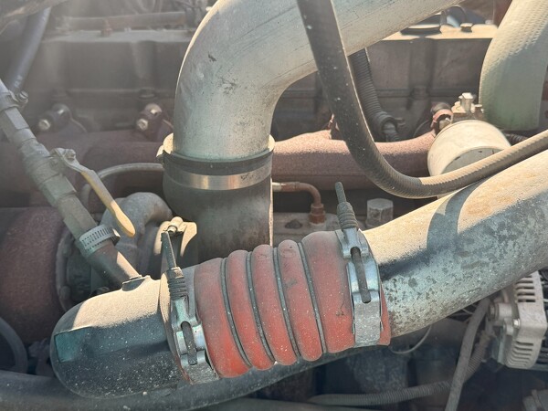 FREIGHTLINER FL70 1998