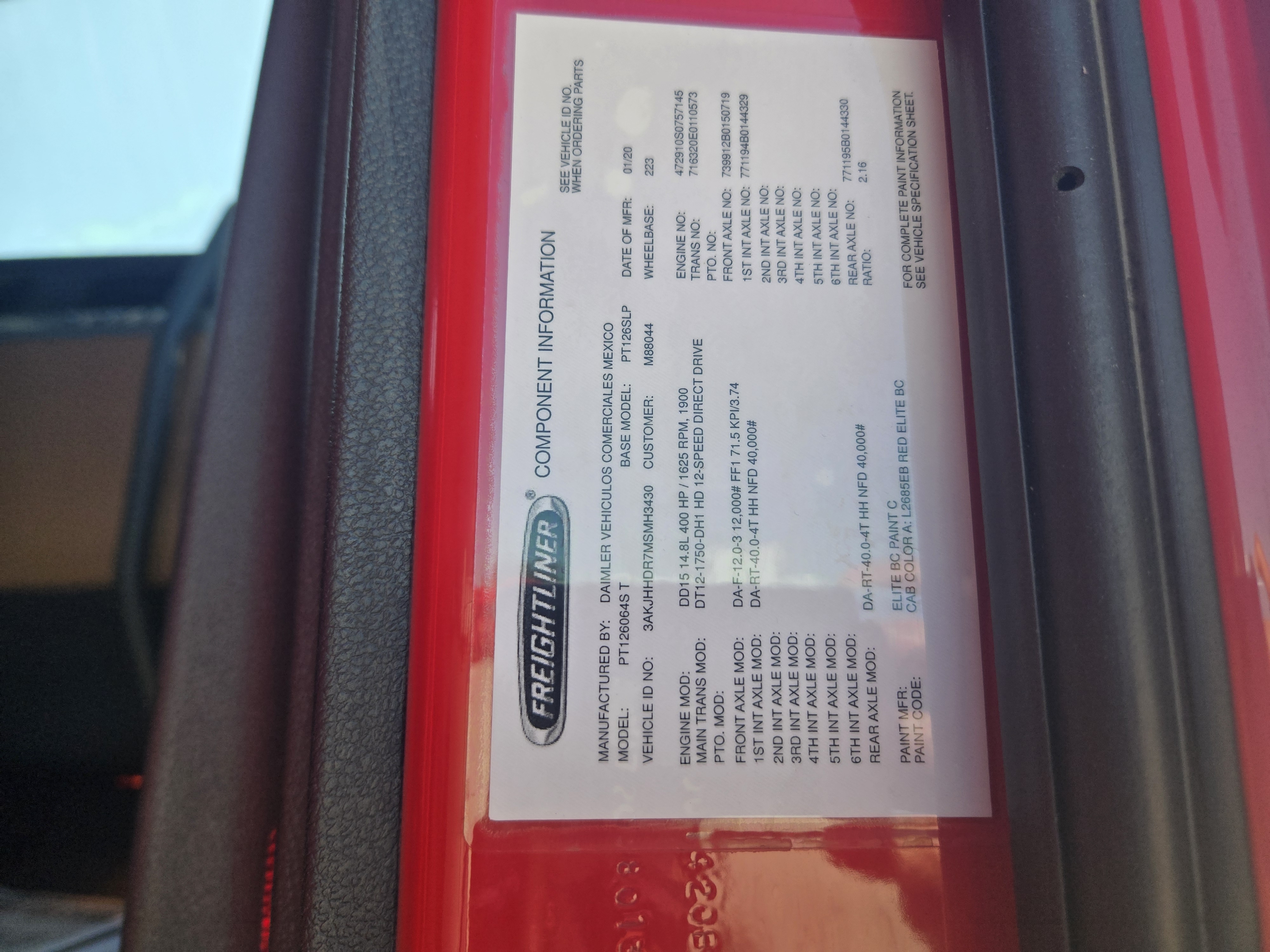 2021 FREIGHTLINER CASCADIA 126SLP - image 22