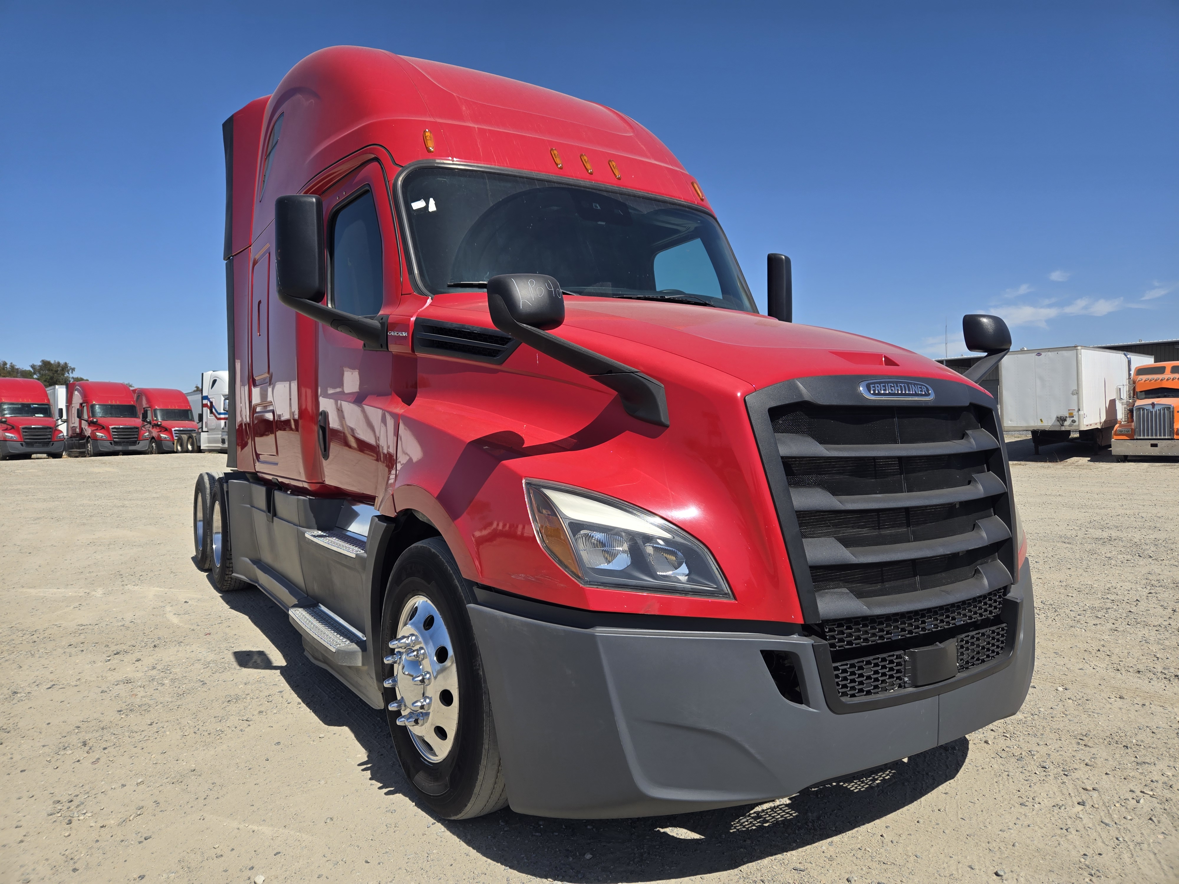 2020 FREIGHTLINER CASCADIA 126SLP - image 7