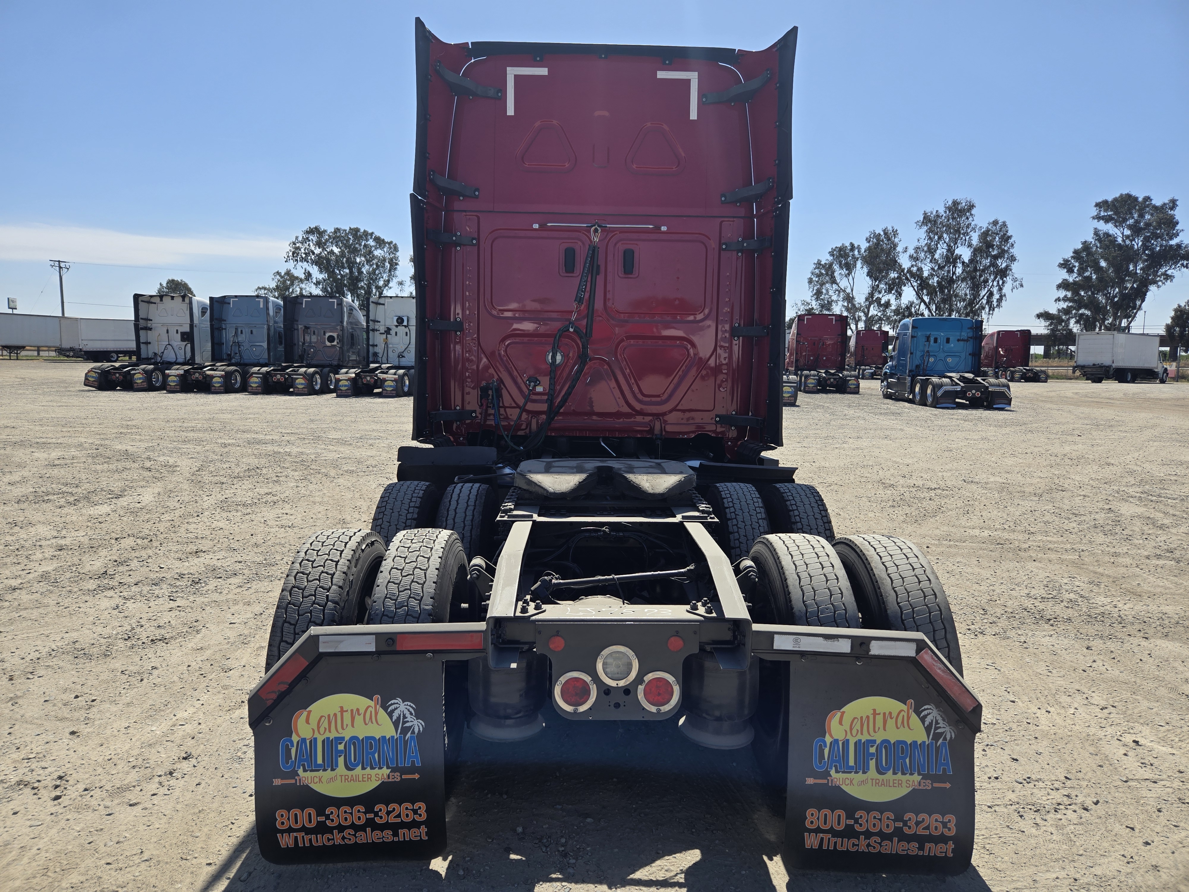 2020 FREIGHTLINER CASCADIA 126SLP - image 5