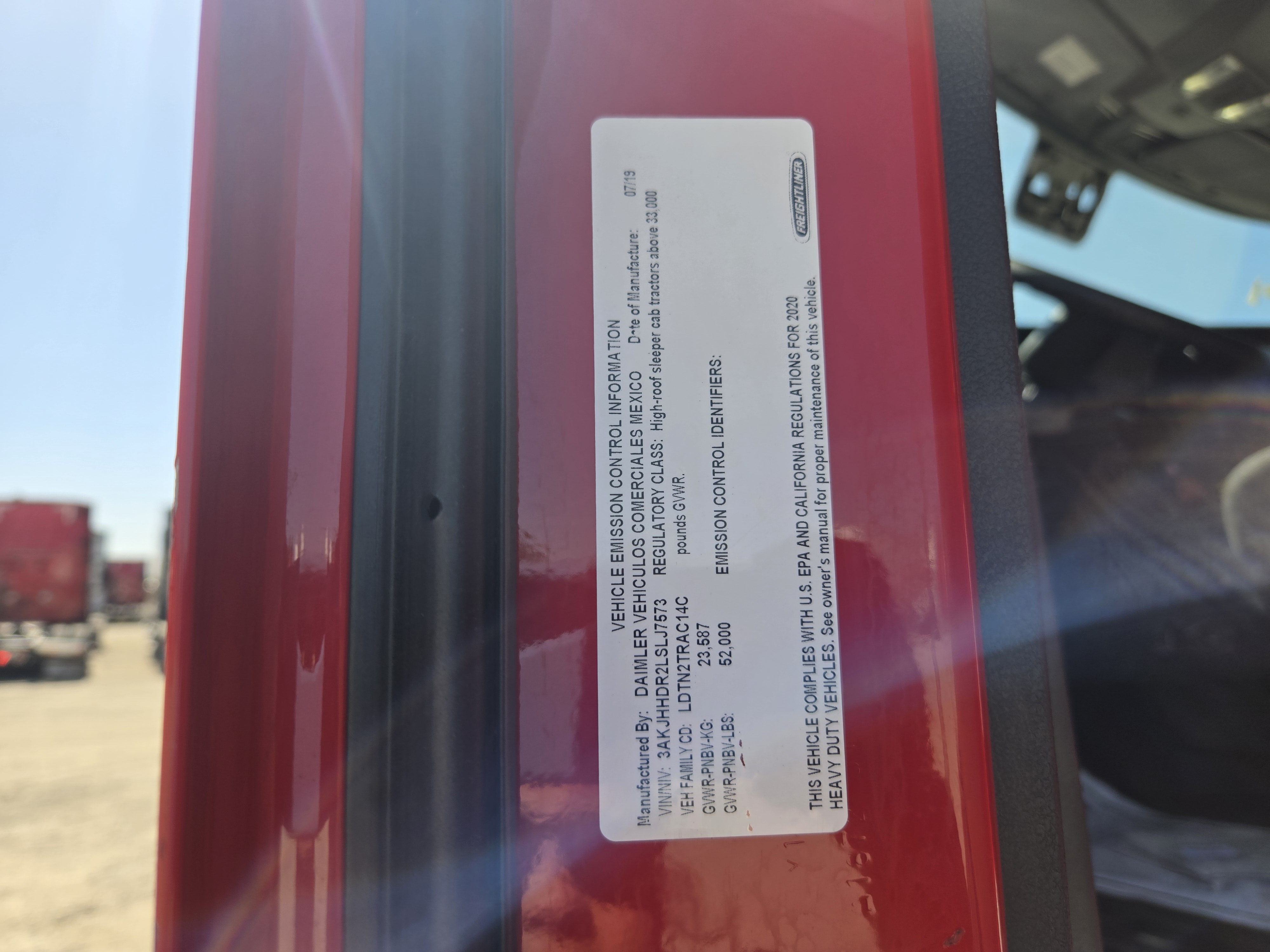 2020 FREIGHTLINER CASCADIA 126SLP - image 19