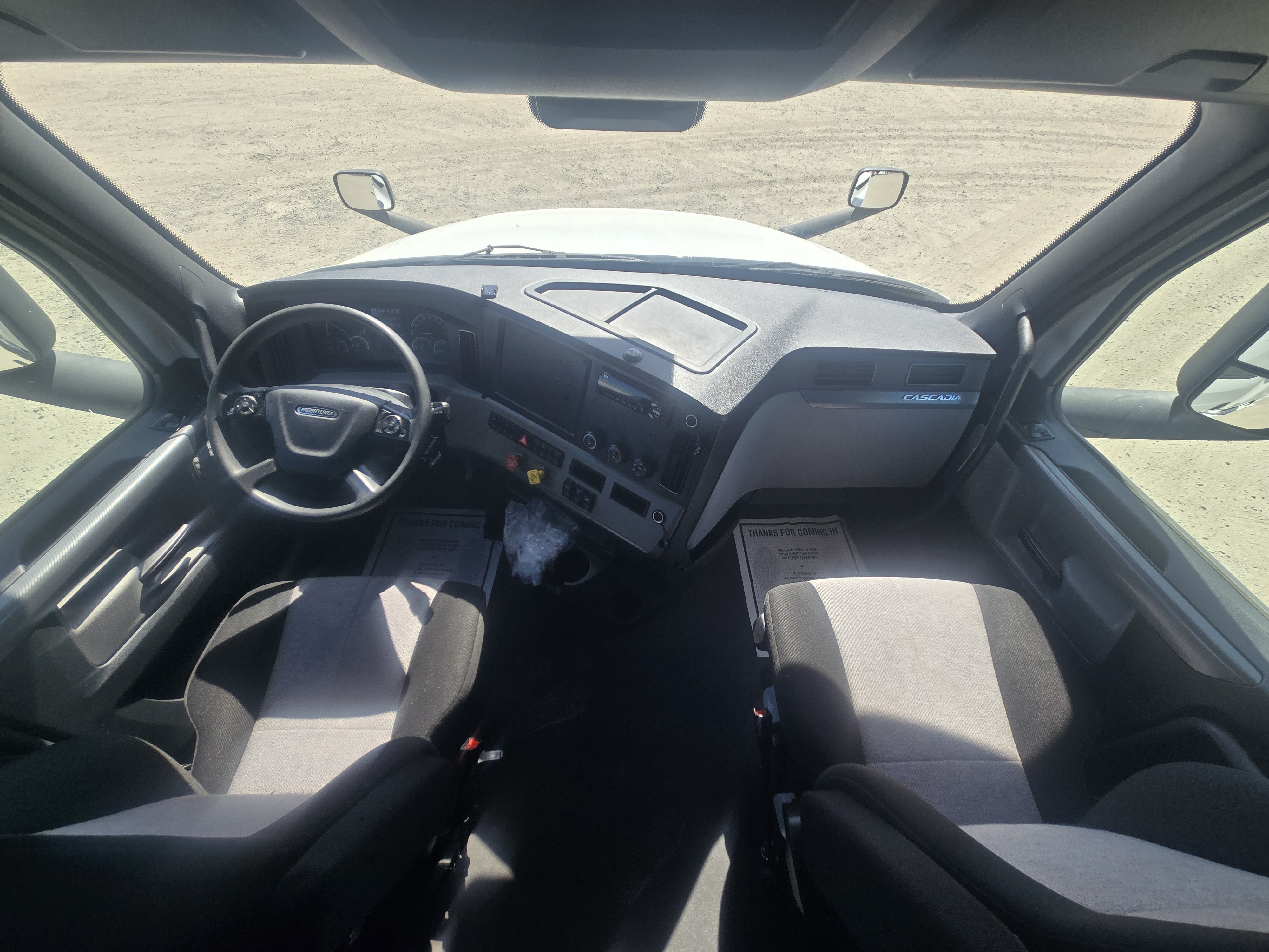 2021 FREIGHTLINER CASCADIA 126SLP - image 18