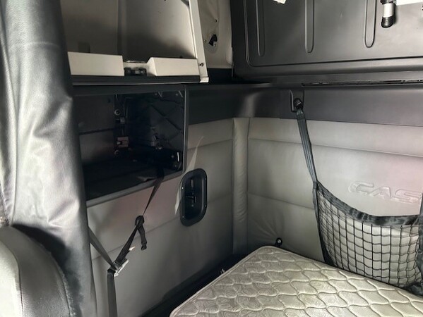 FREIGHTLINER CASCADIA 126SLP 2022