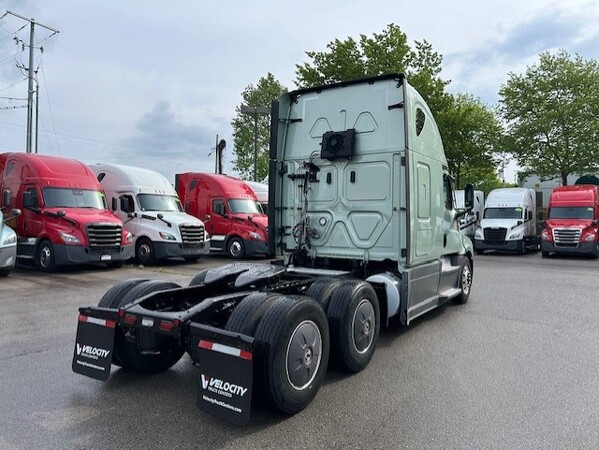 FREIGHTLINER CASCADIA 126SLP 2022