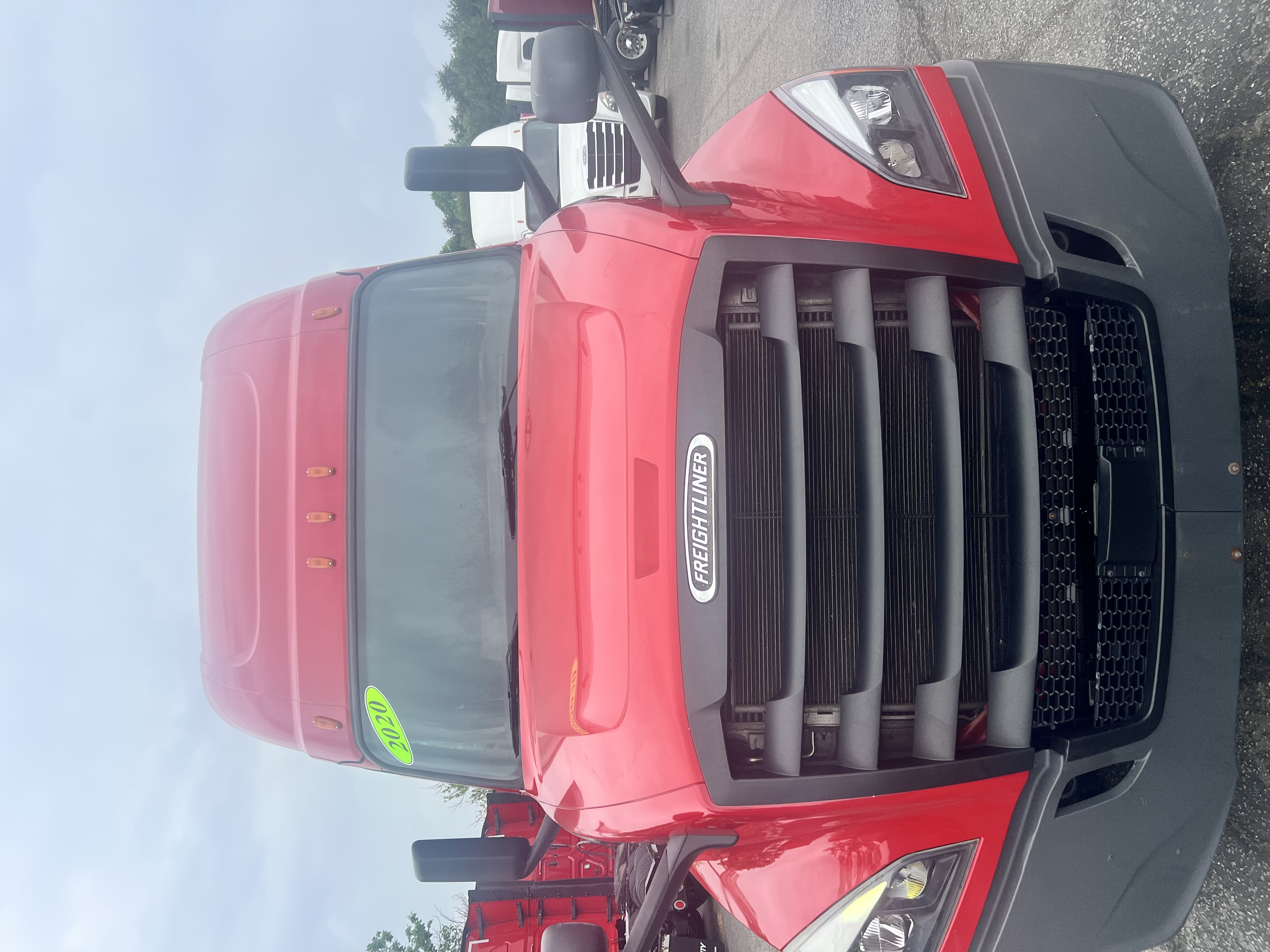 2020 FREIGHTLINER CASCADIA 126SLP - image 3