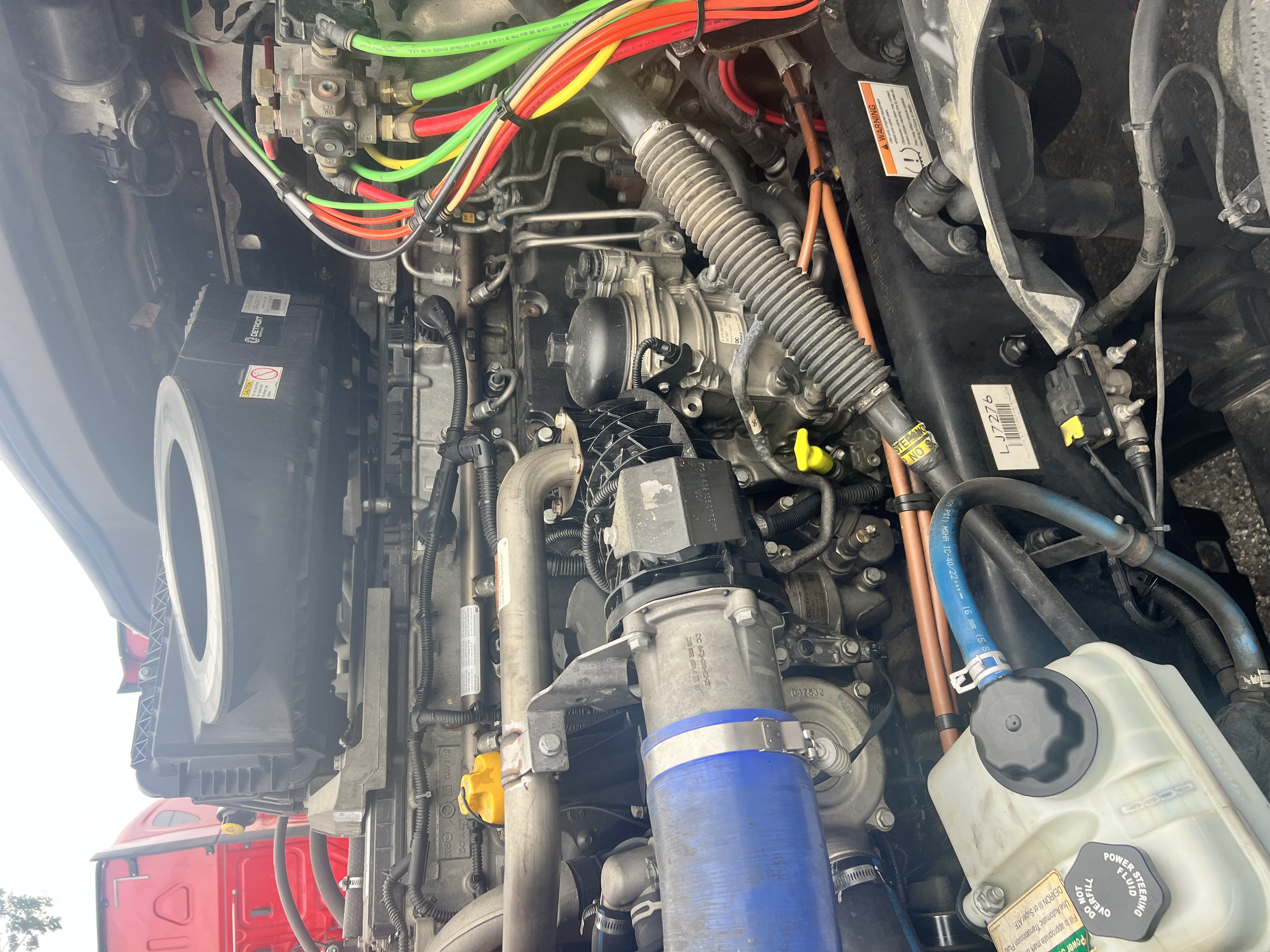 2020 FREIGHTLINER CASCADIA 126SLP - image 8