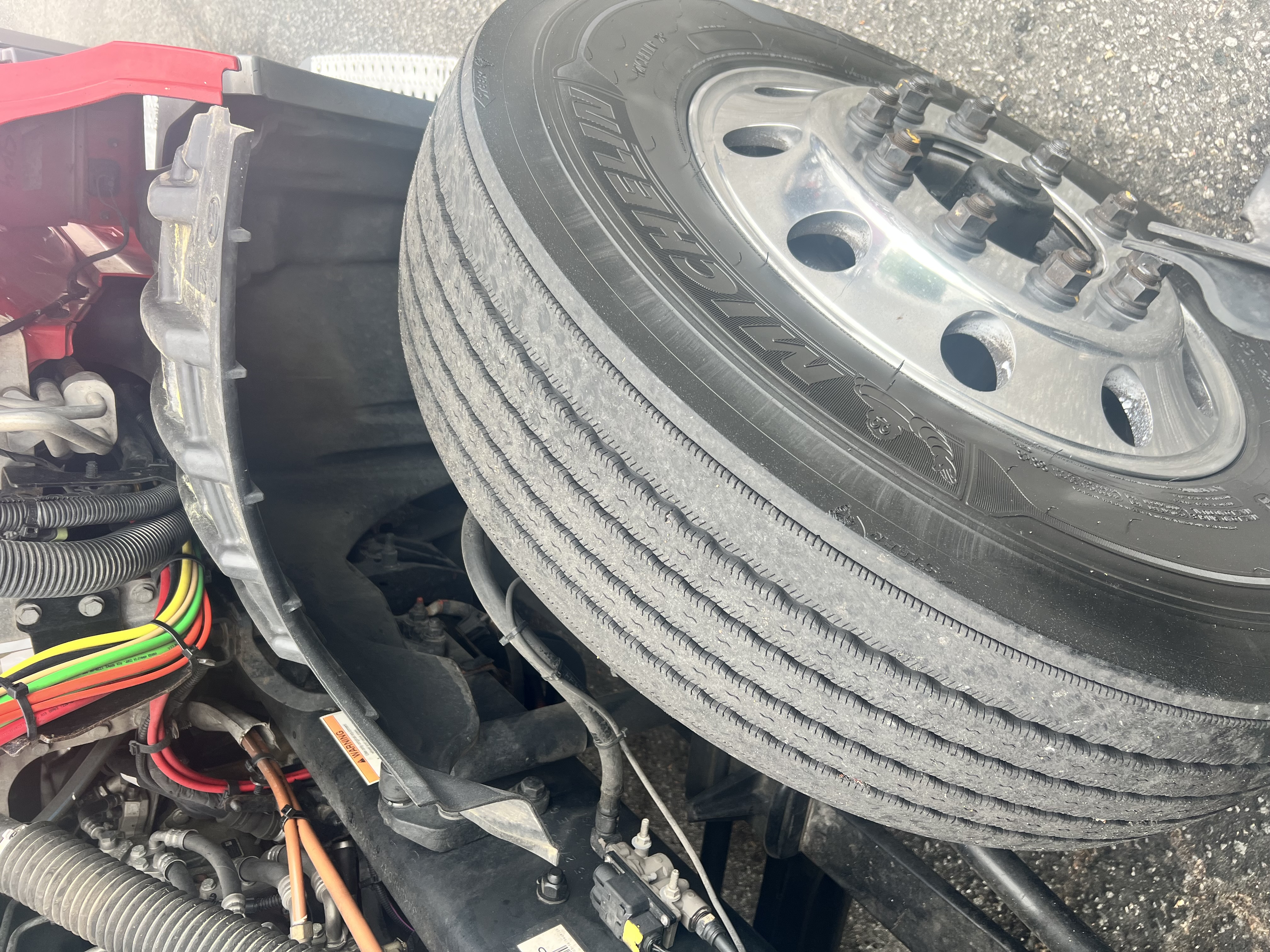 2020 FREIGHTLINER CASCADIA 126SLP - image 11