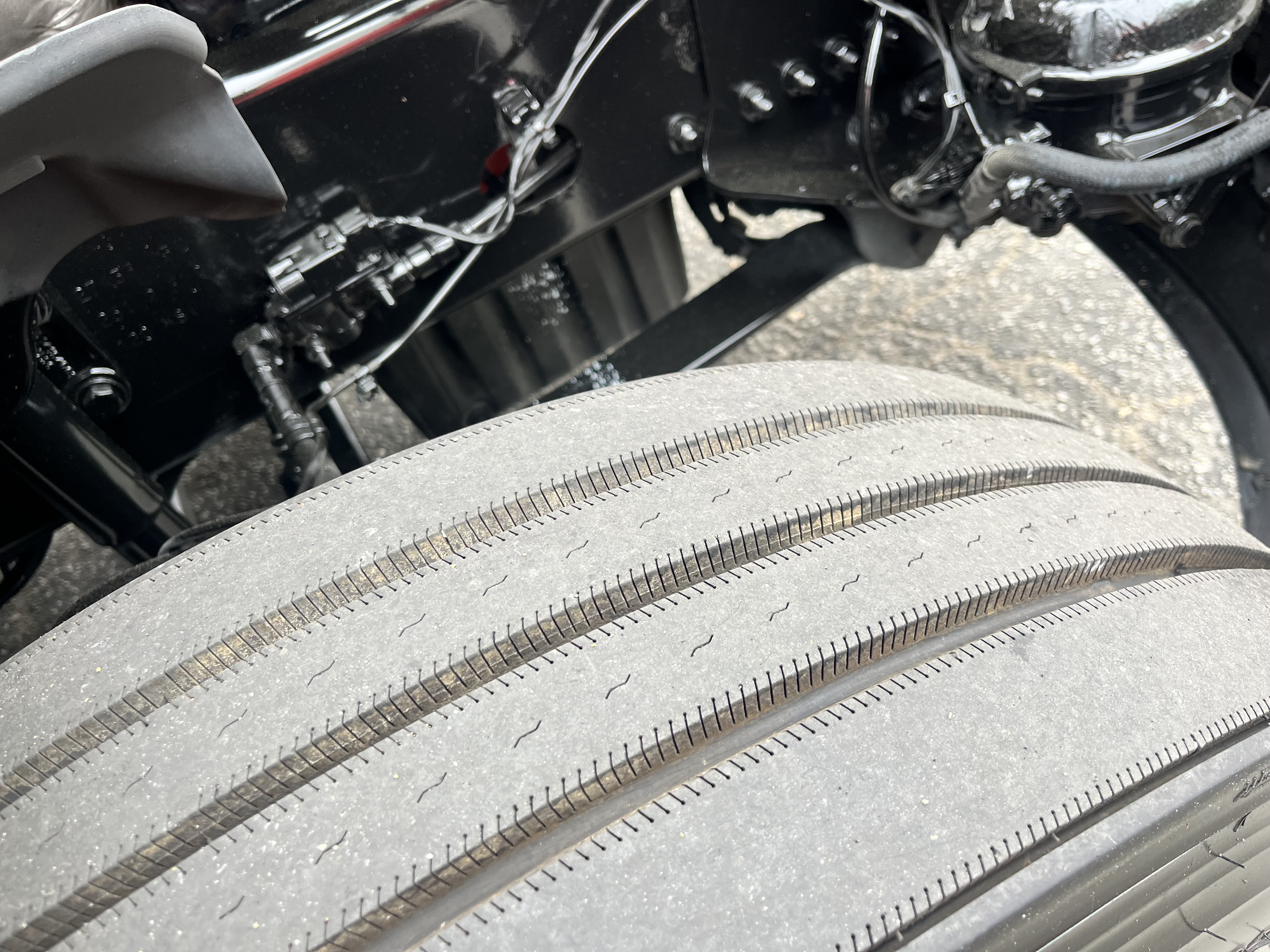 2020 FREIGHTLINER CASCADIA 126SLP - image 12