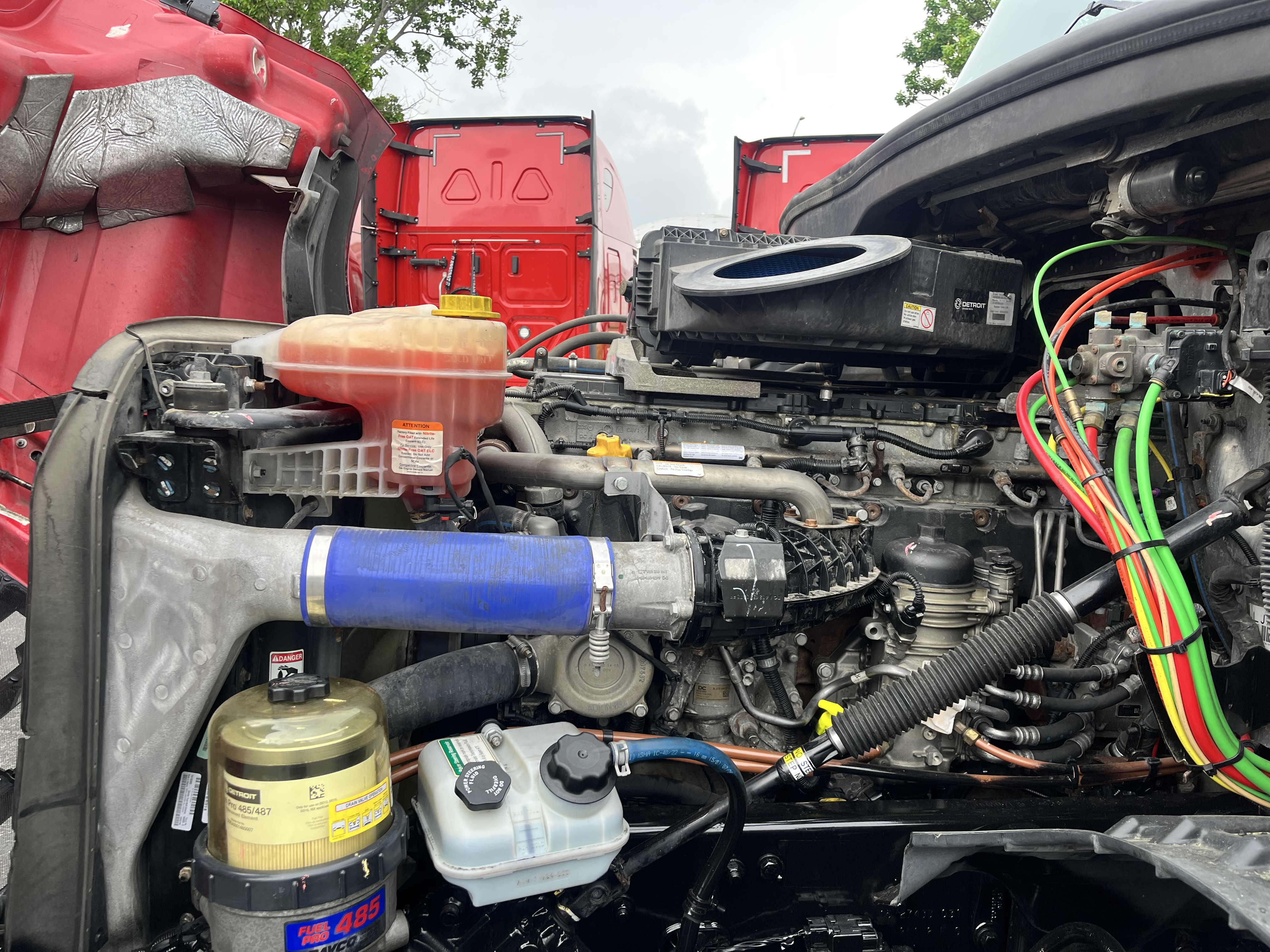 2020 FREIGHTLINER CASCADIA 126SLP - image 10