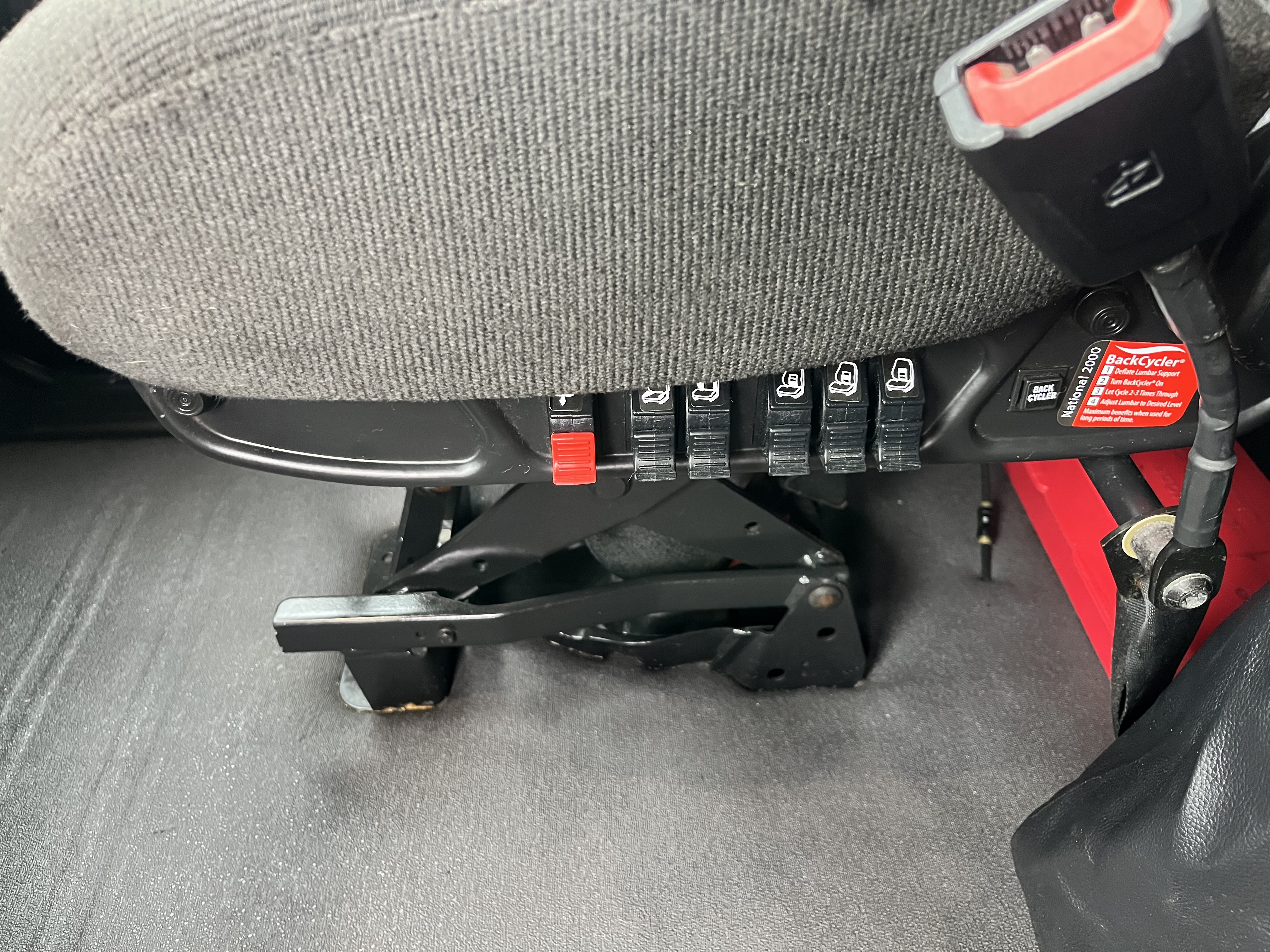 2020 FREIGHTLINER CASCADIA 126SLP - image 15