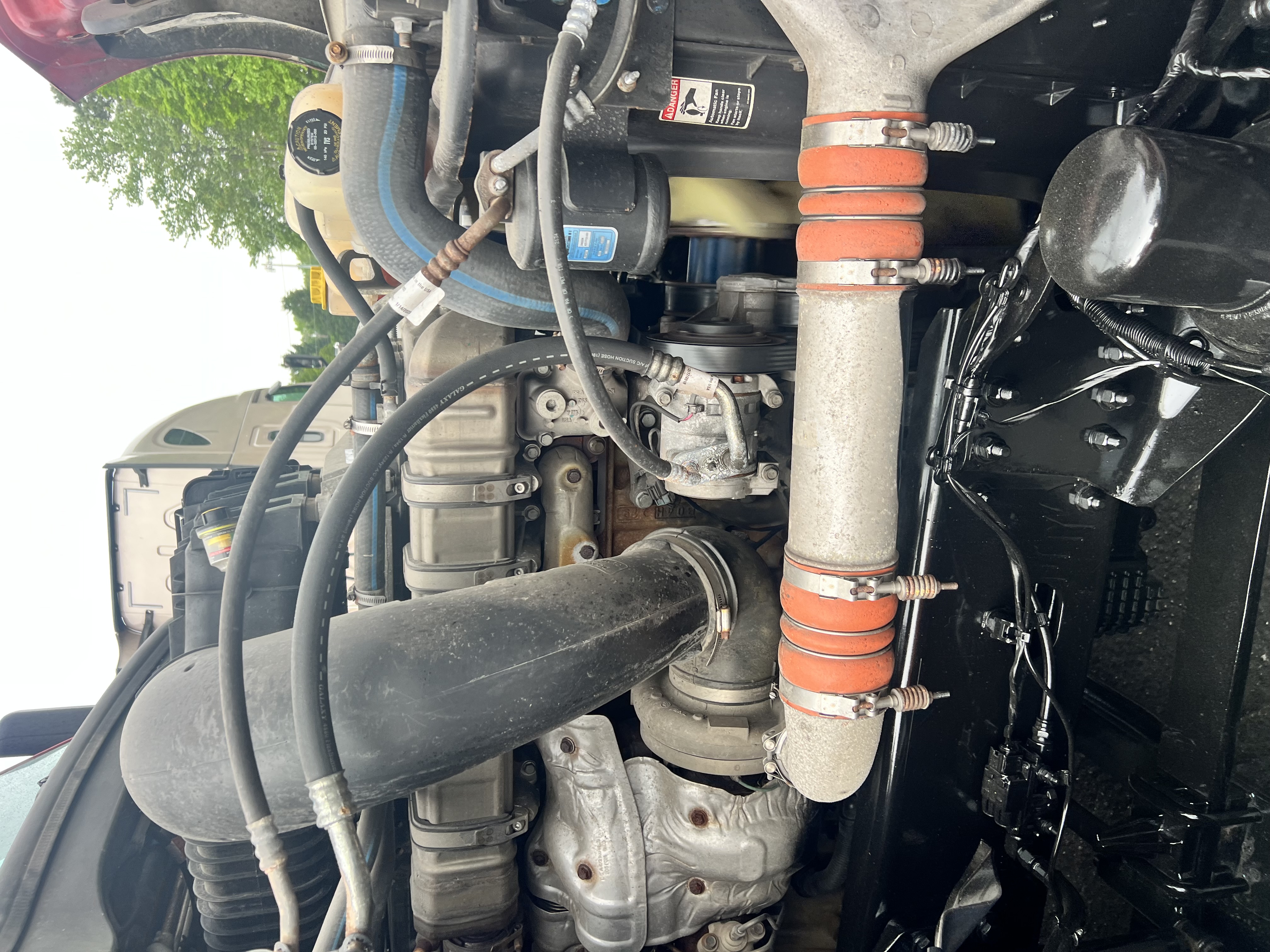 2021 FREIGHTLINER CASCADIA 126SLP - image 10