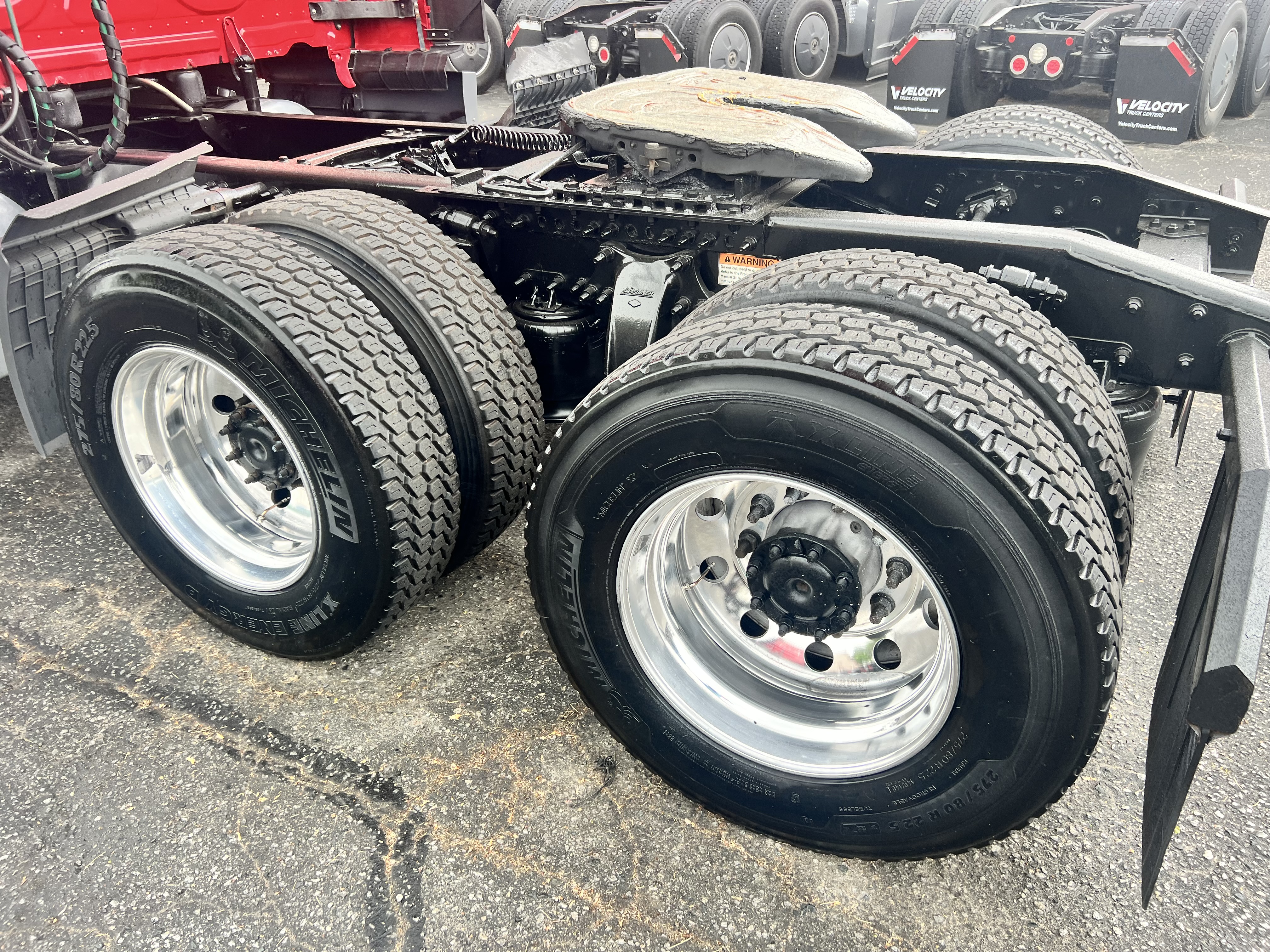 2021 FREIGHTLINER CASCADIA 126SLP - image 2