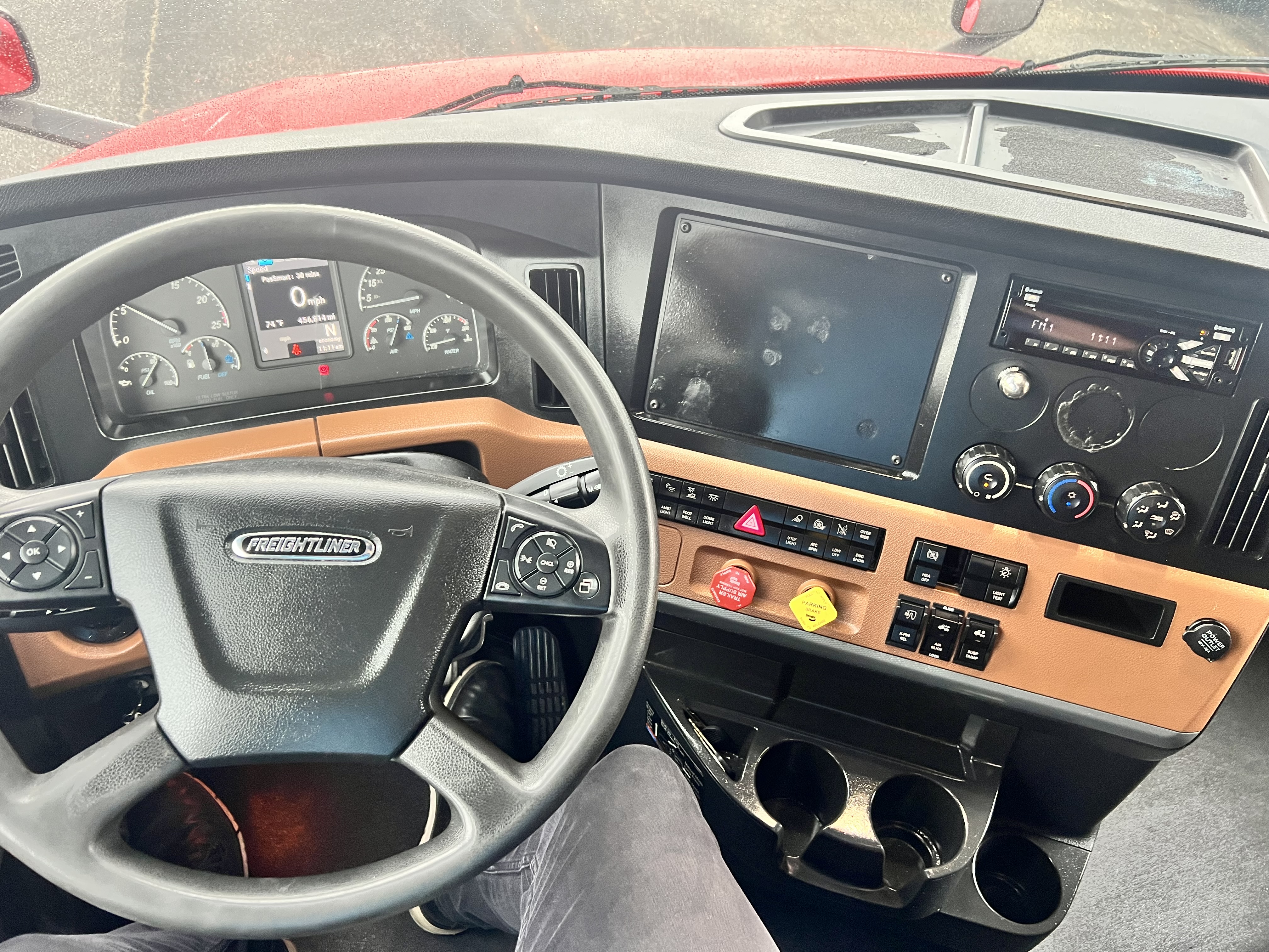 2021 FREIGHTLINER CASCADIA 126SLP - image 16