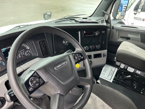 FREIGHTLINER CASCADIA 126SLP 2022