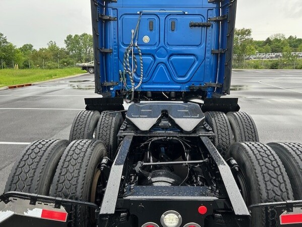 FREIGHTLINER CASCADIA 126SLP 2020