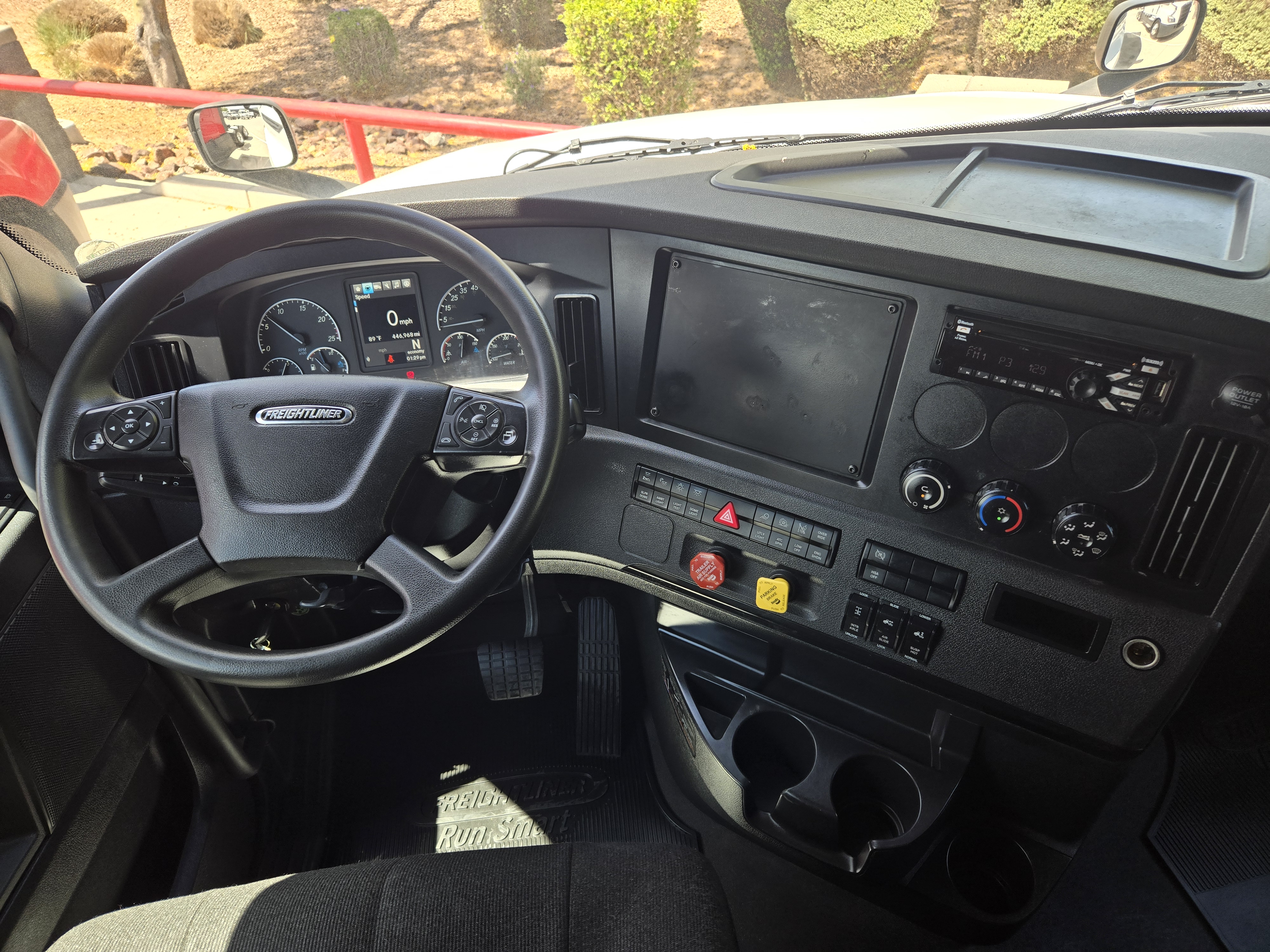 2023 FREIGHTLINER CASCADIA 126SLP - image 15