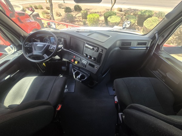 FREIGHTLINER CASCADIA 126SLP 2023