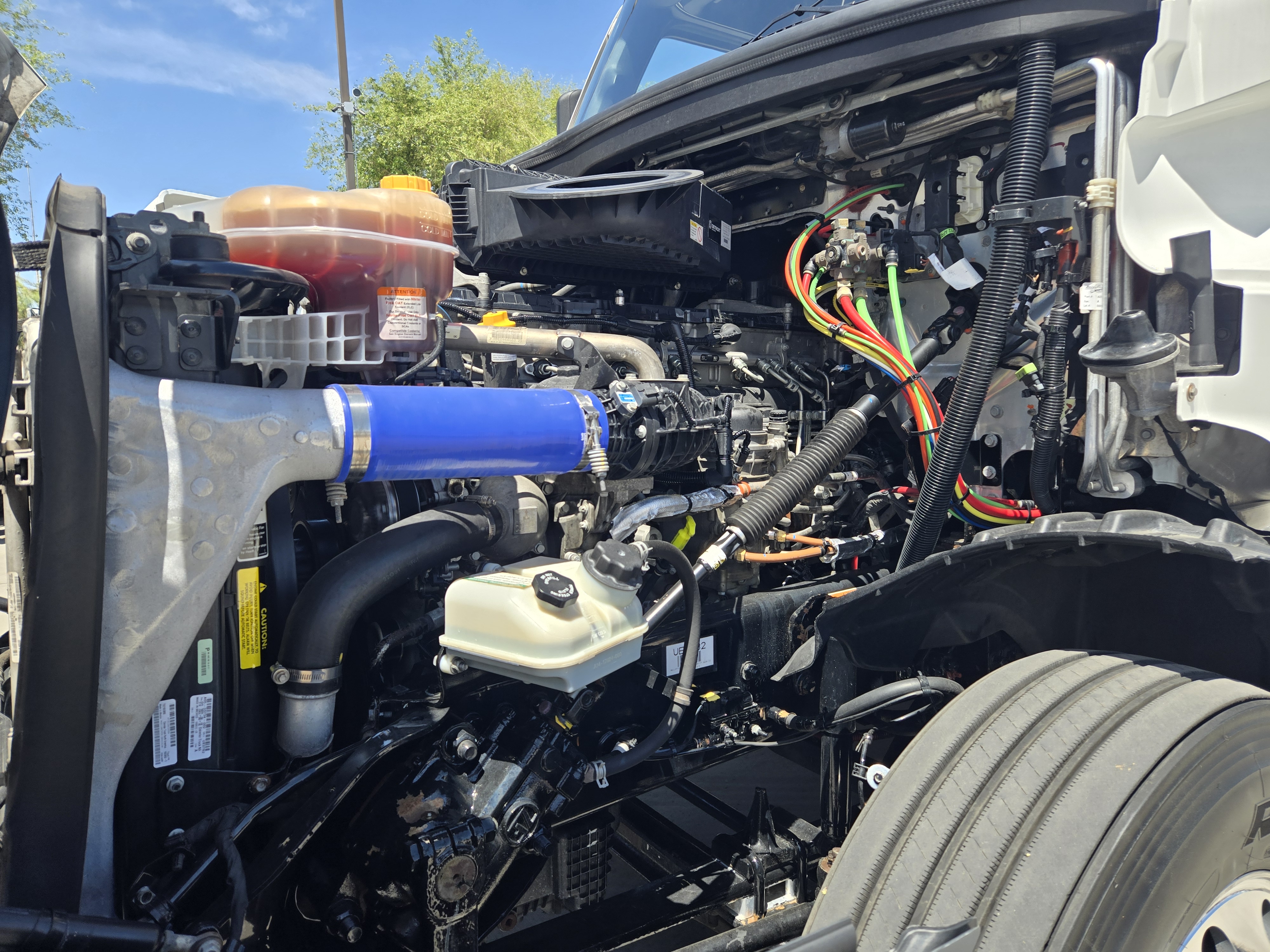 2023 FREIGHTLINER CASCADIA 126SLP - image 9