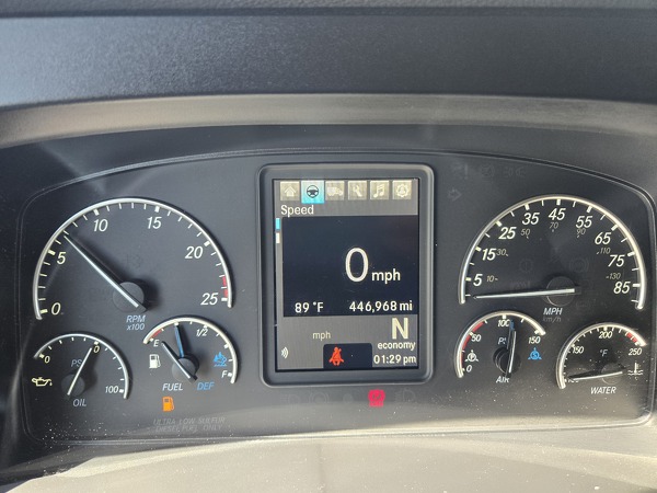 FREIGHTLINER CASCADIA 126SLP 2023
