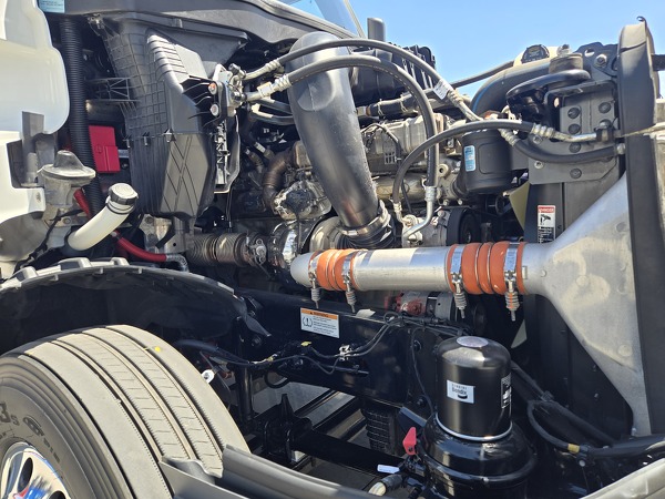 FREIGHTLINER CASCADIA 126SLP 2023