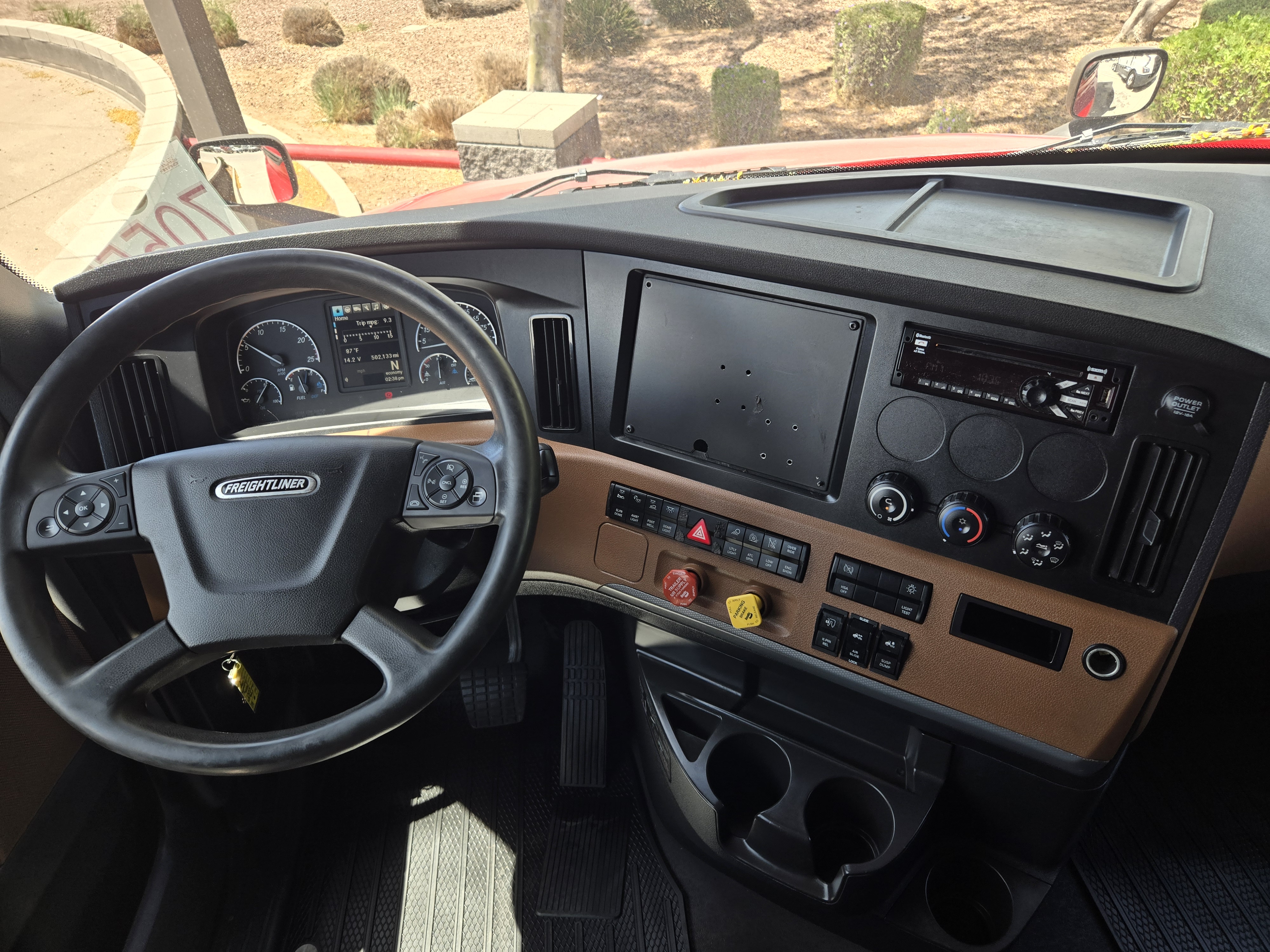 2021 FREIGHTLINER CASCADIA 126SLP - image 15