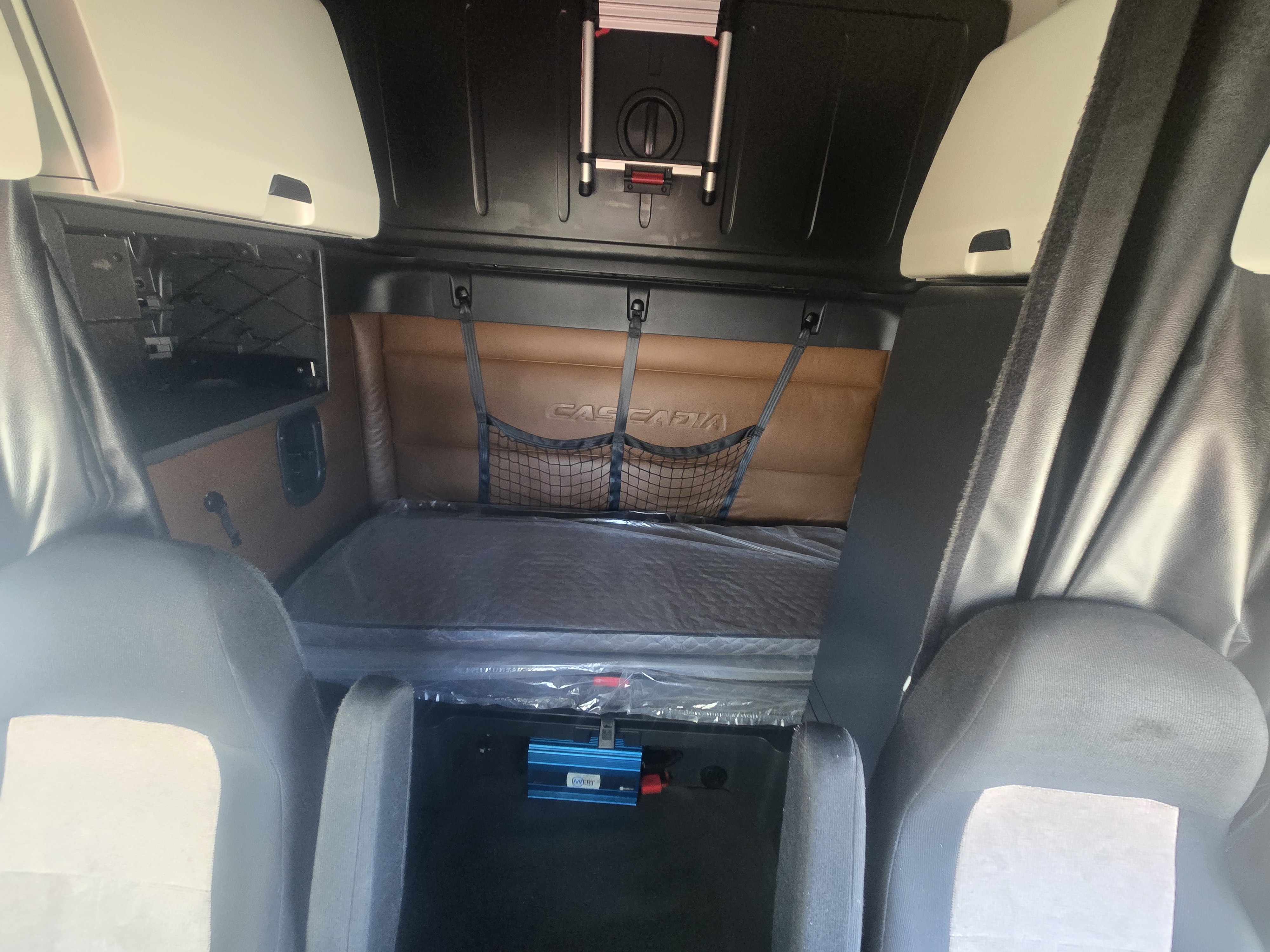 2021 FREIGHTLINER CASCADIA 126SLP - image 17