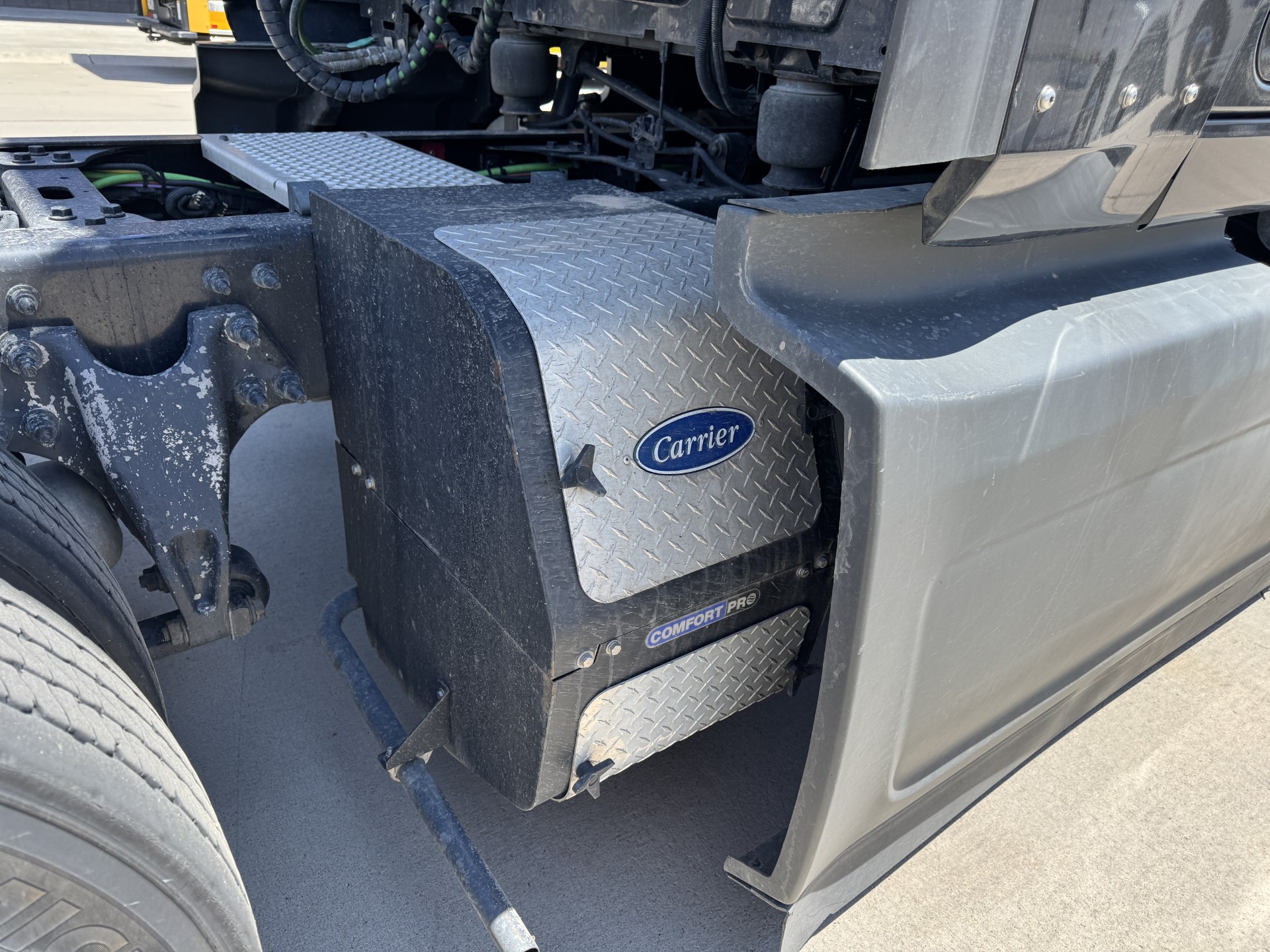 2022 INTERNATIONAL LT625 - image 6