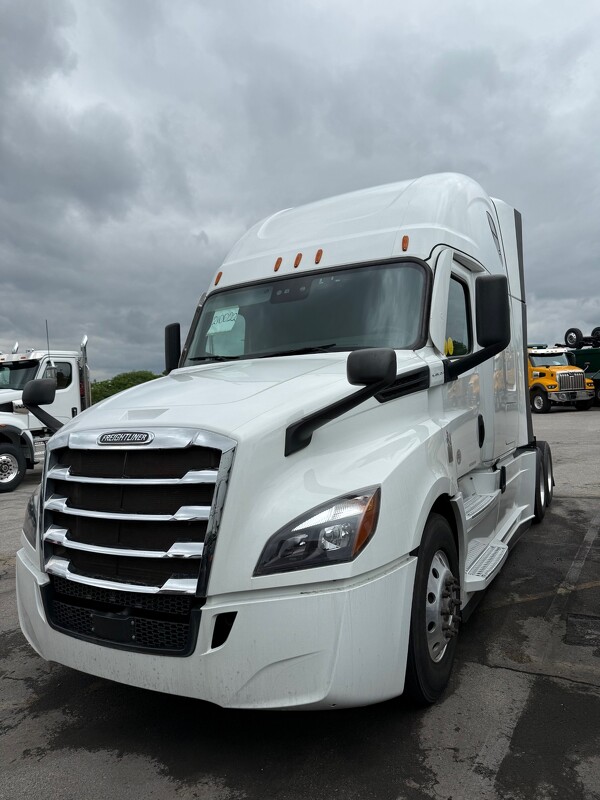 FREIGHTLINER CASCADIA 126SLP 2021