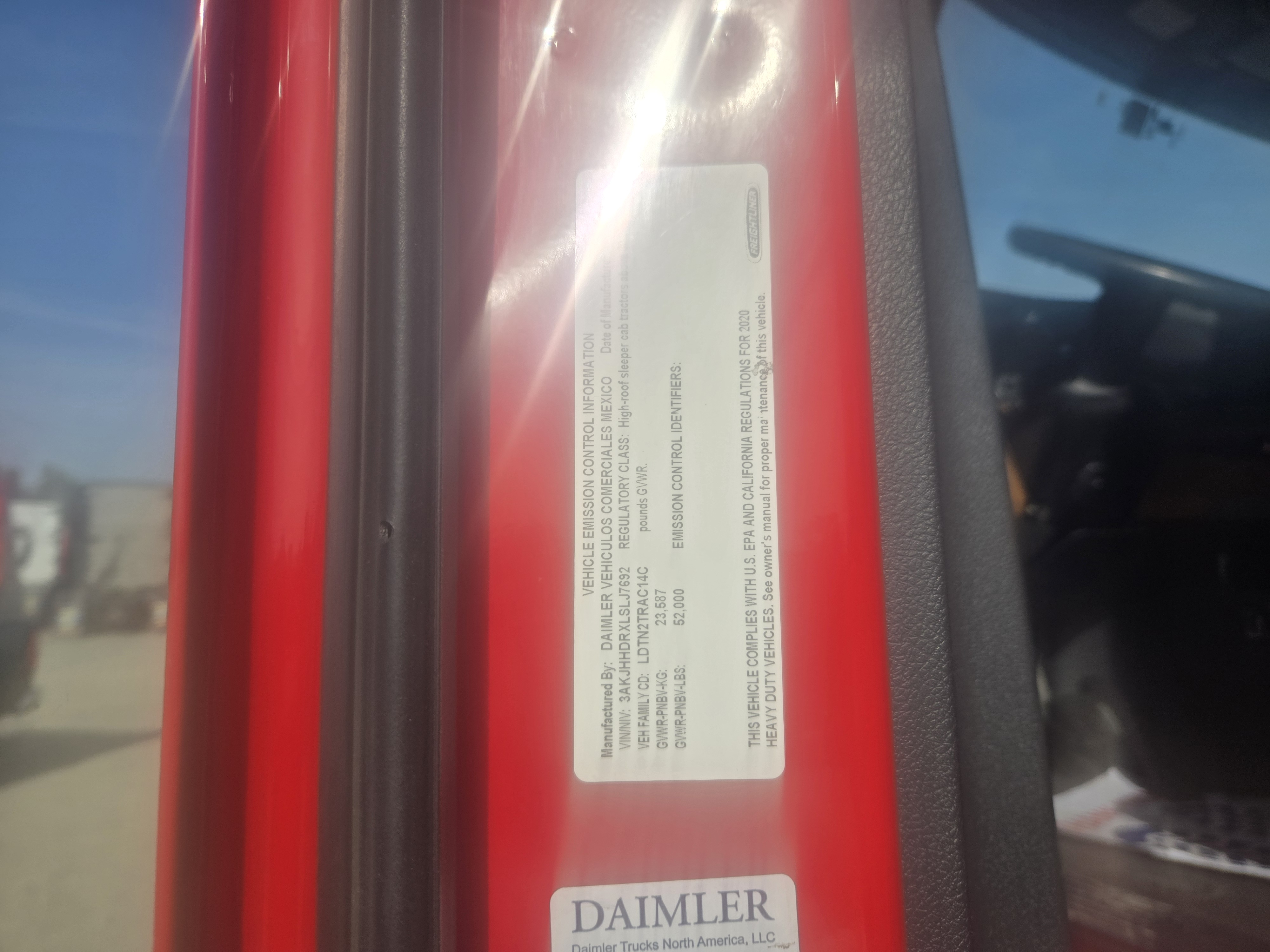 2020 FREIGHTLINER CASCADIA 126SLP - image 11