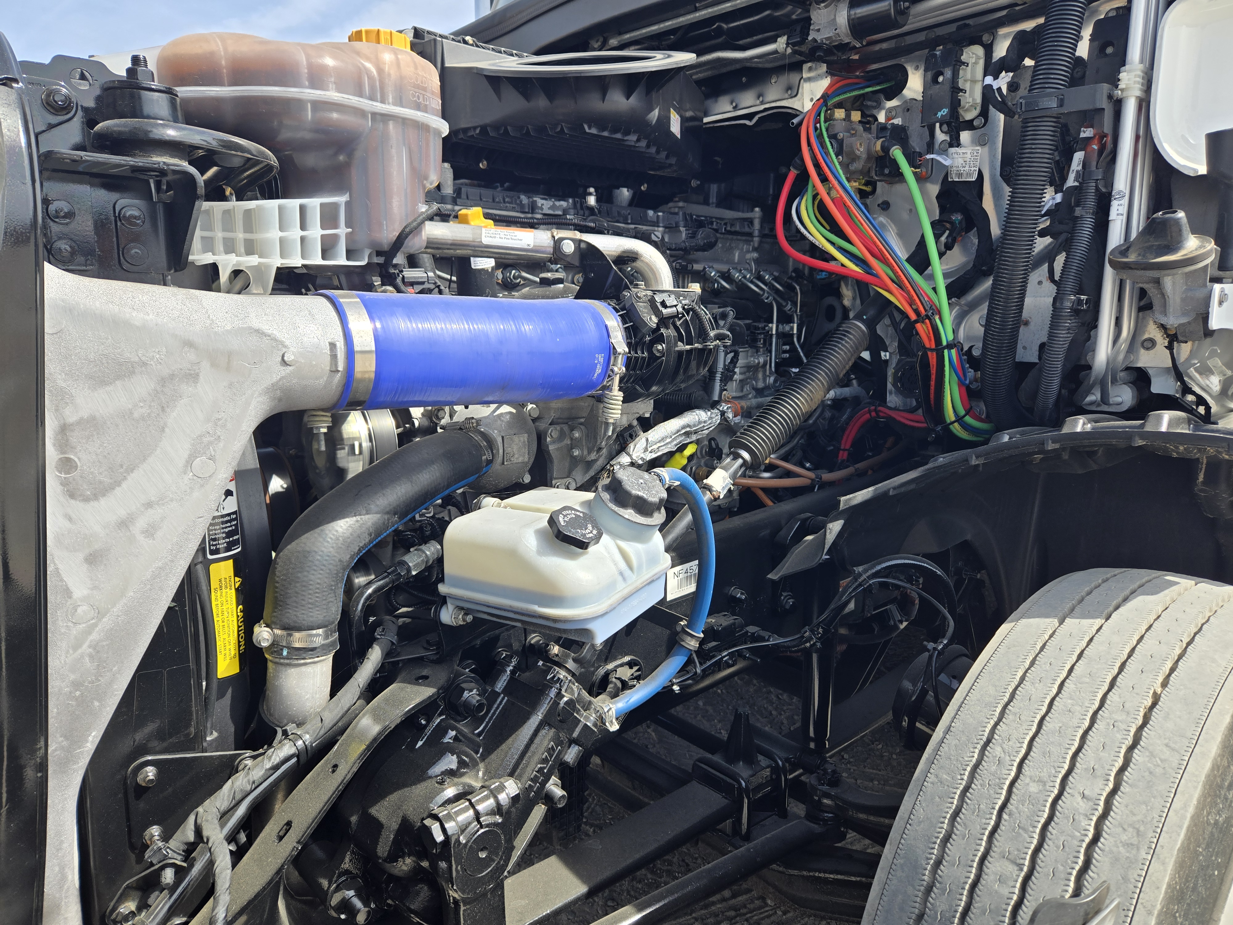 2022 FREIGHTLINER CASCADIA 126SLP - image 9