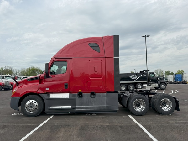 FREIGHTLINER CASCADIA 126SLP 2021