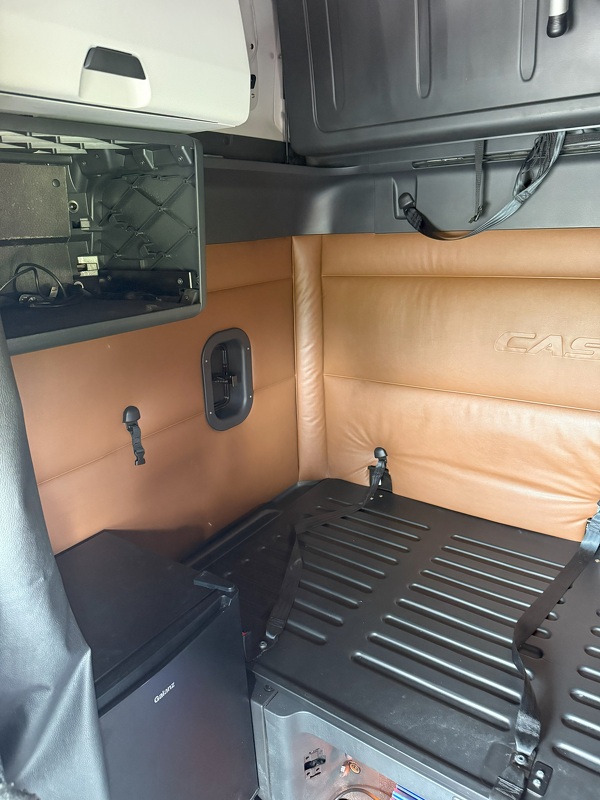 FREIGHTLINER CASCADIA 126SLP 2021