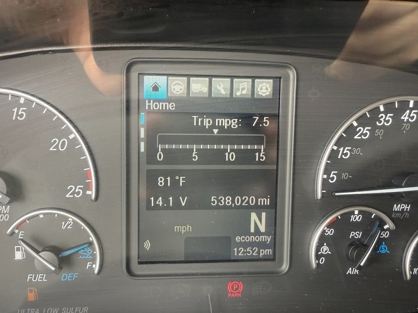 FREIGHTLINER CASCADIA 126SLP 2021