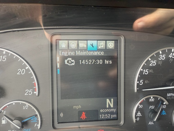 FREIGHTLINER CASCADIA 126SLP 2021