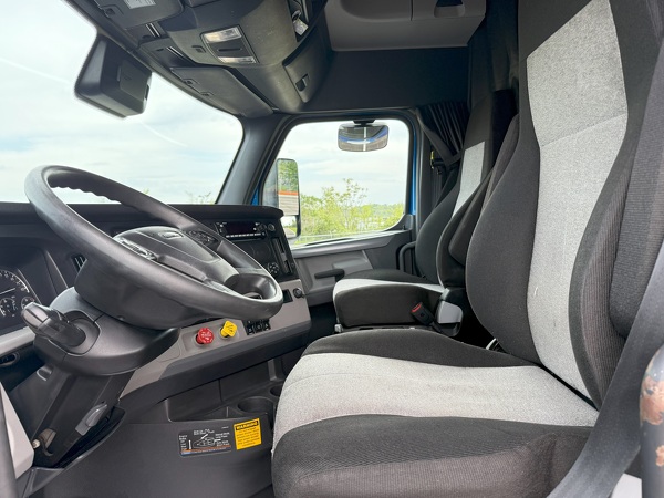 FREIGHTLINER CASCADIA 126SLP 2020