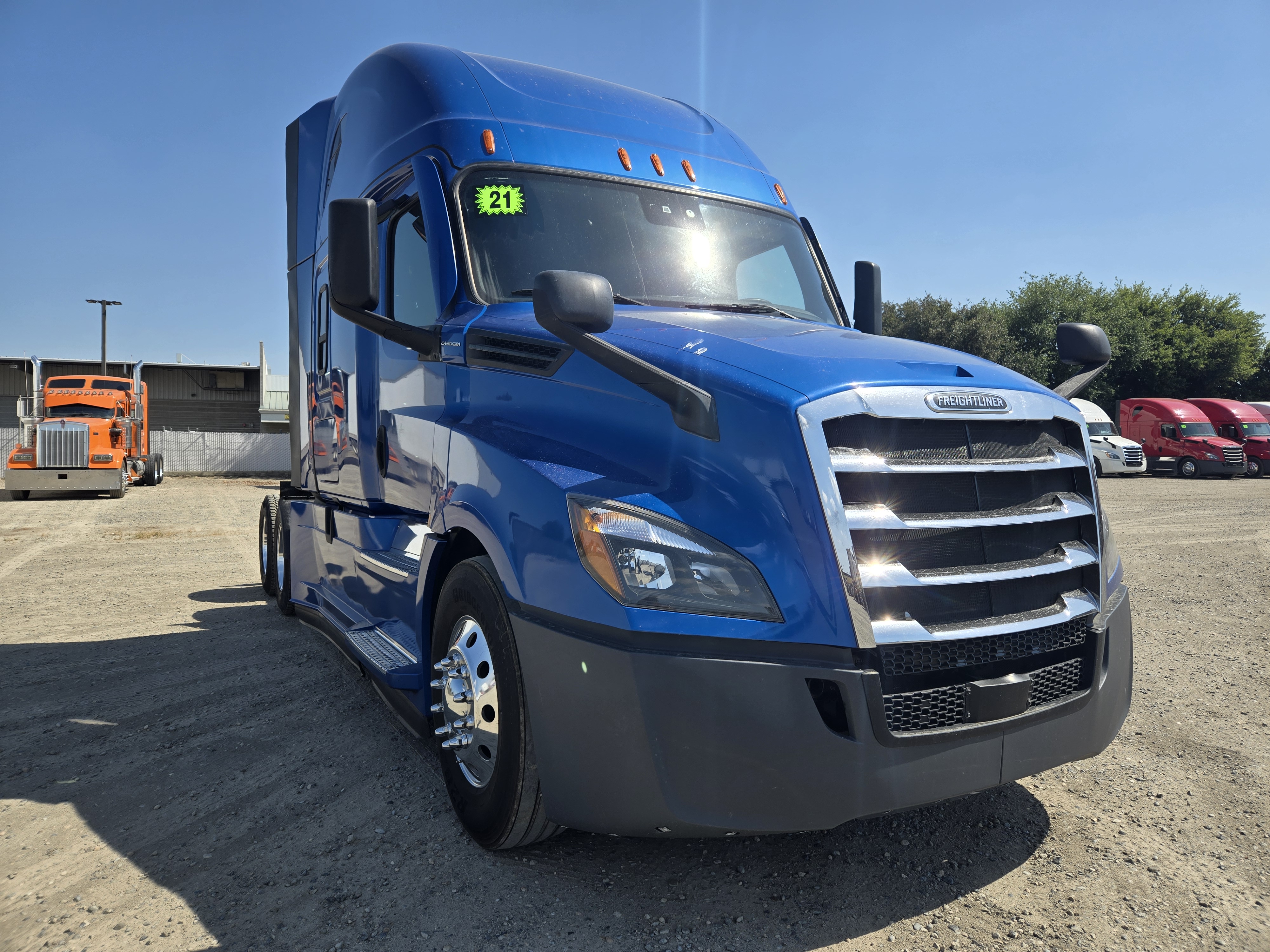 2021 FREIGHTLINER CASCADIA 126SLP - image 8