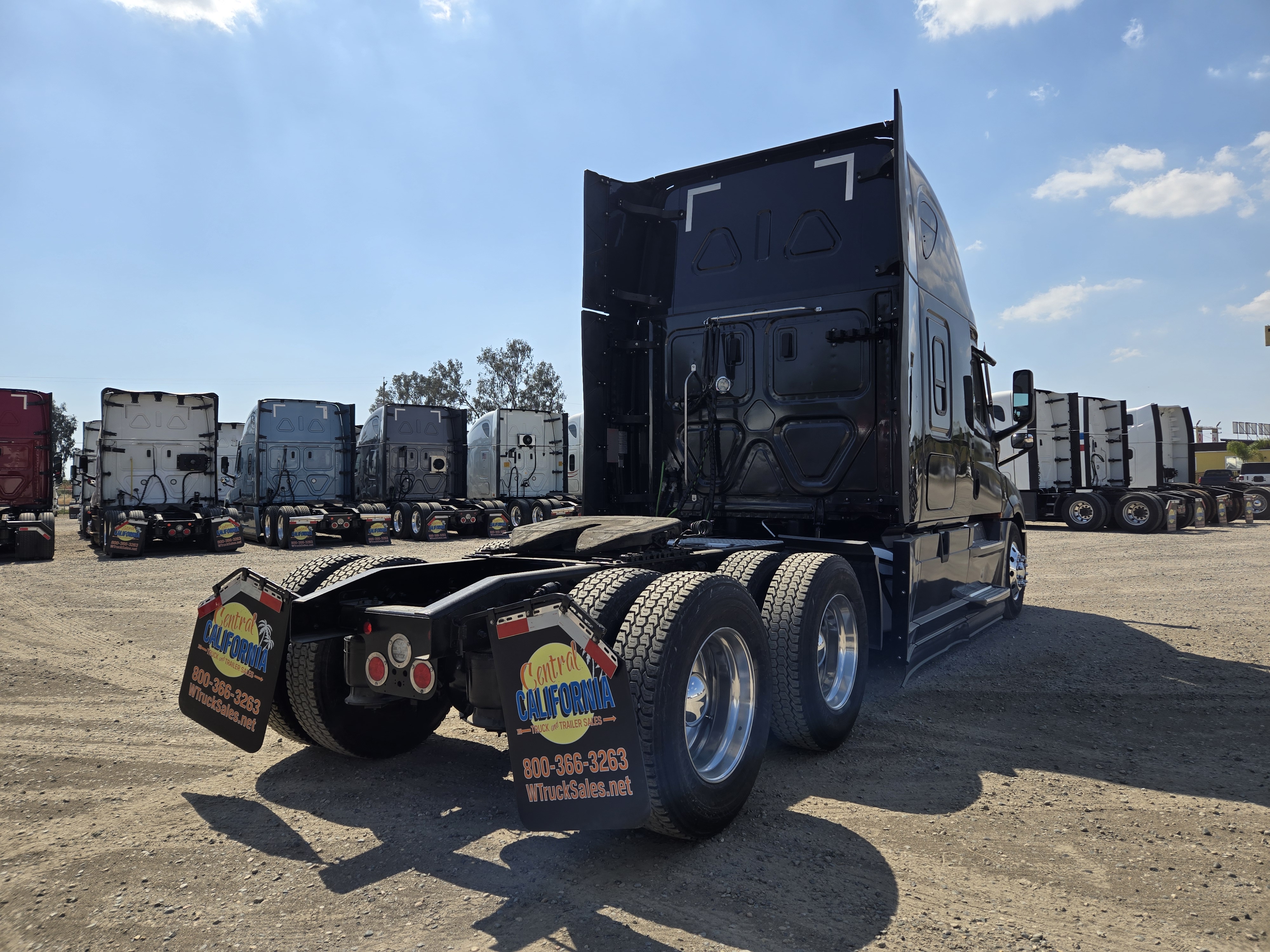 2022 FREIGHTLINER CASCADIA 126SLP - image 5