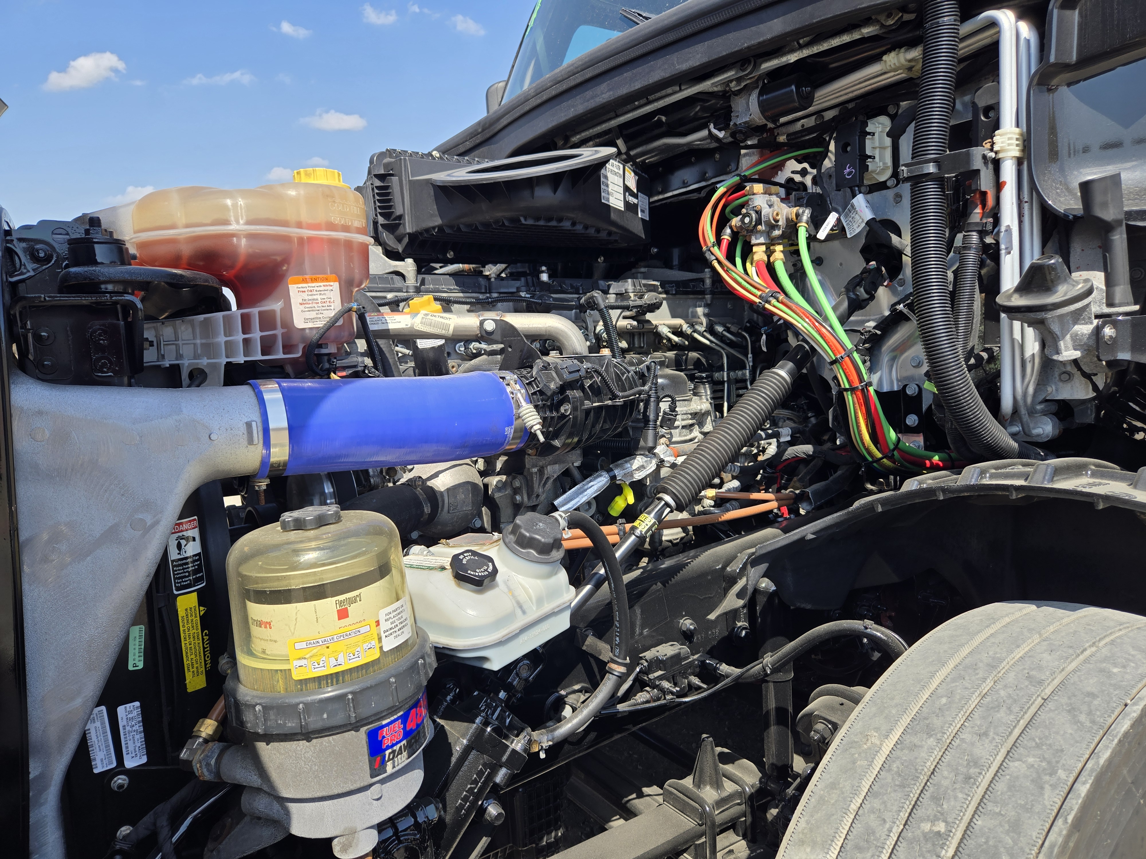 2022 FREIGHTLINER CASCADIA 126SLP - image 8