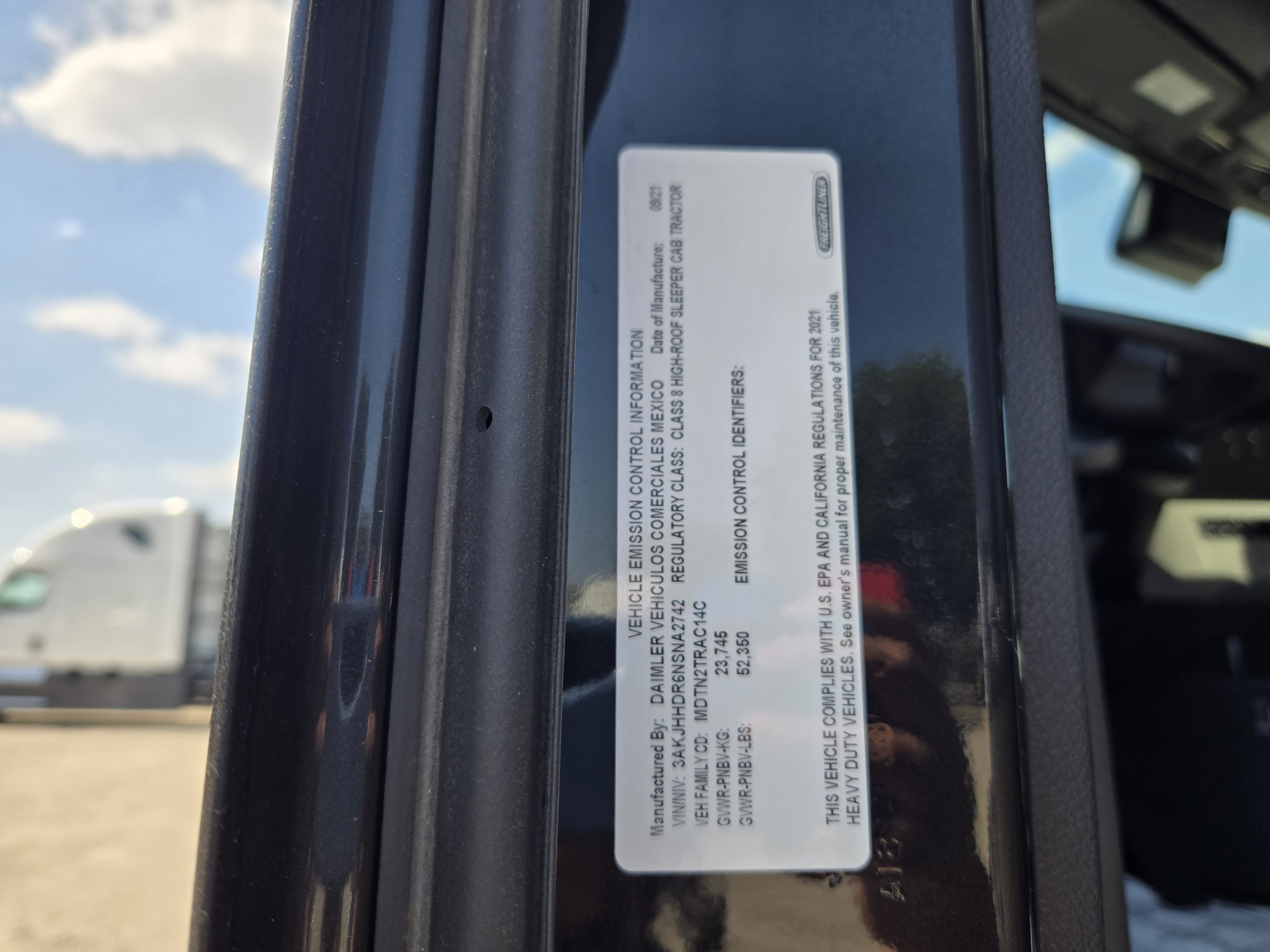 2022 FREIGHTLINER CASCADIA 126SLP - image 19