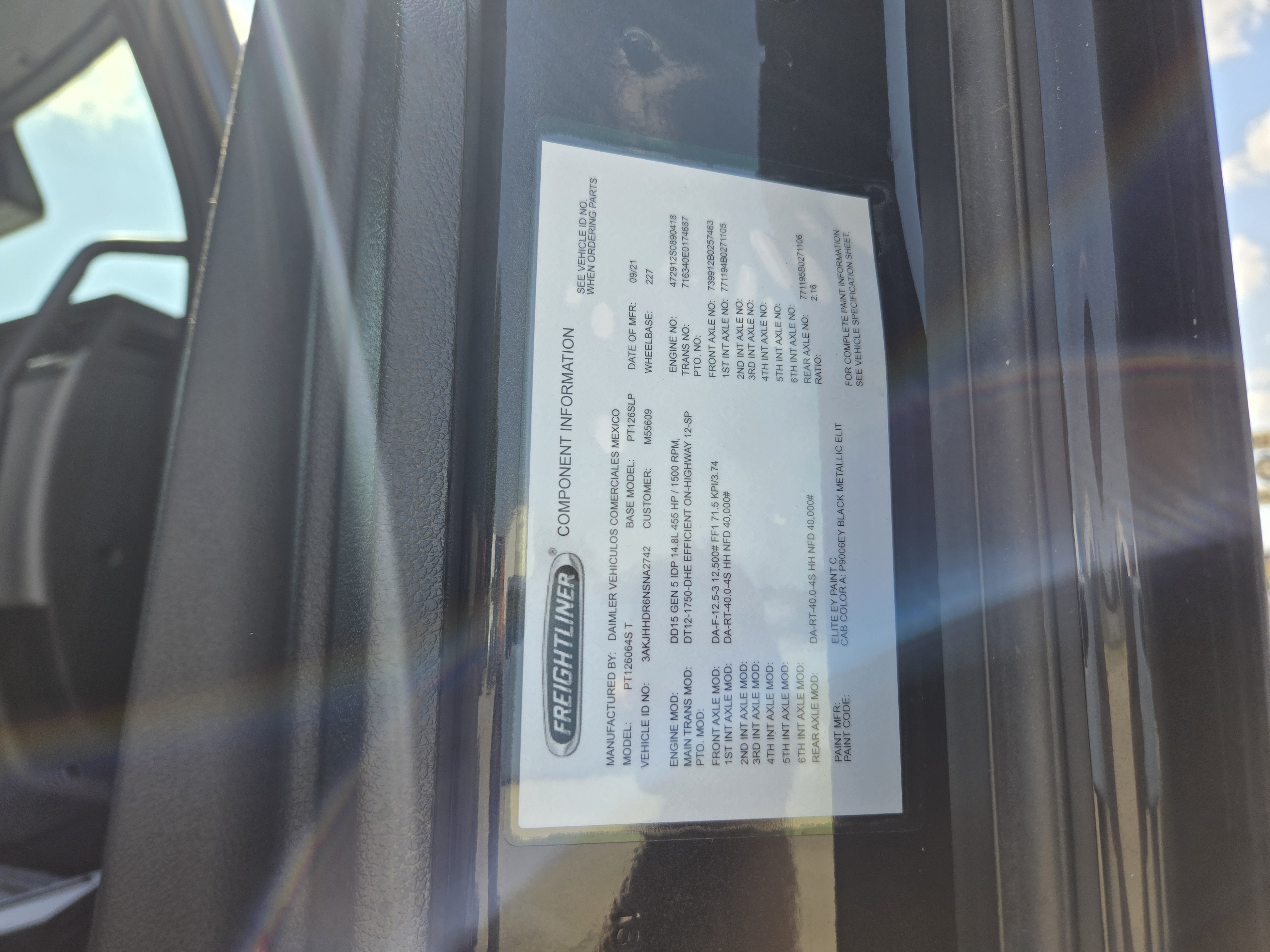 2022 FREIGHTLINER CASCADIA 126SLP - image 20