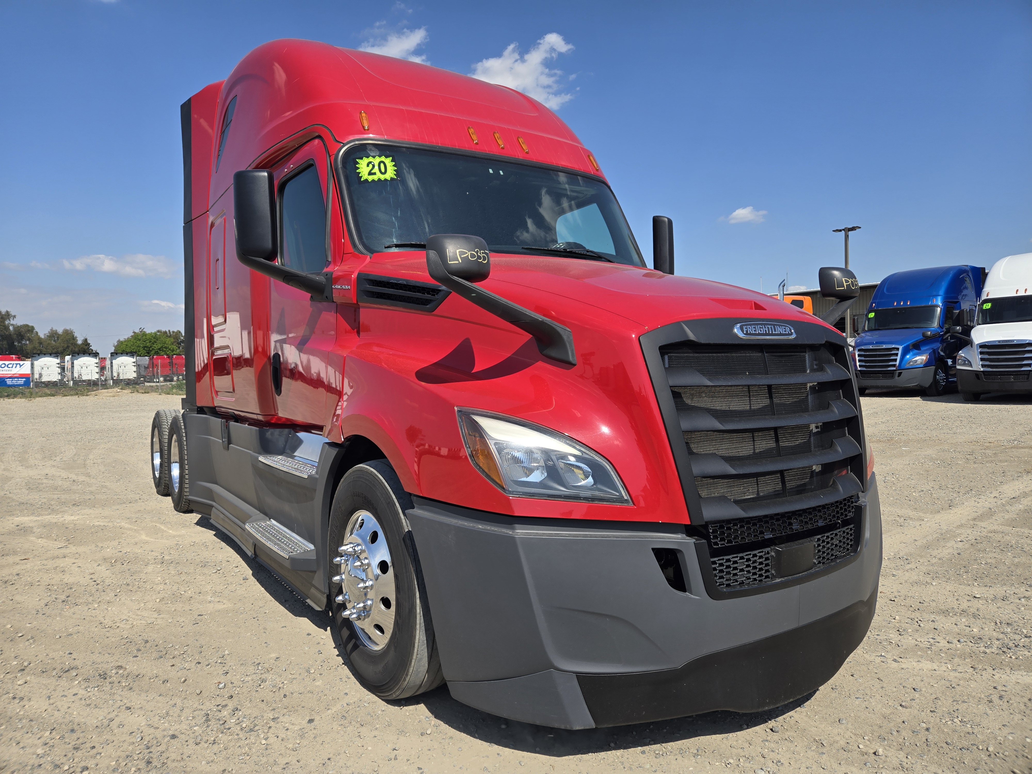 2020 FREIGHTLINER CASCADIA 126SLP - image 8